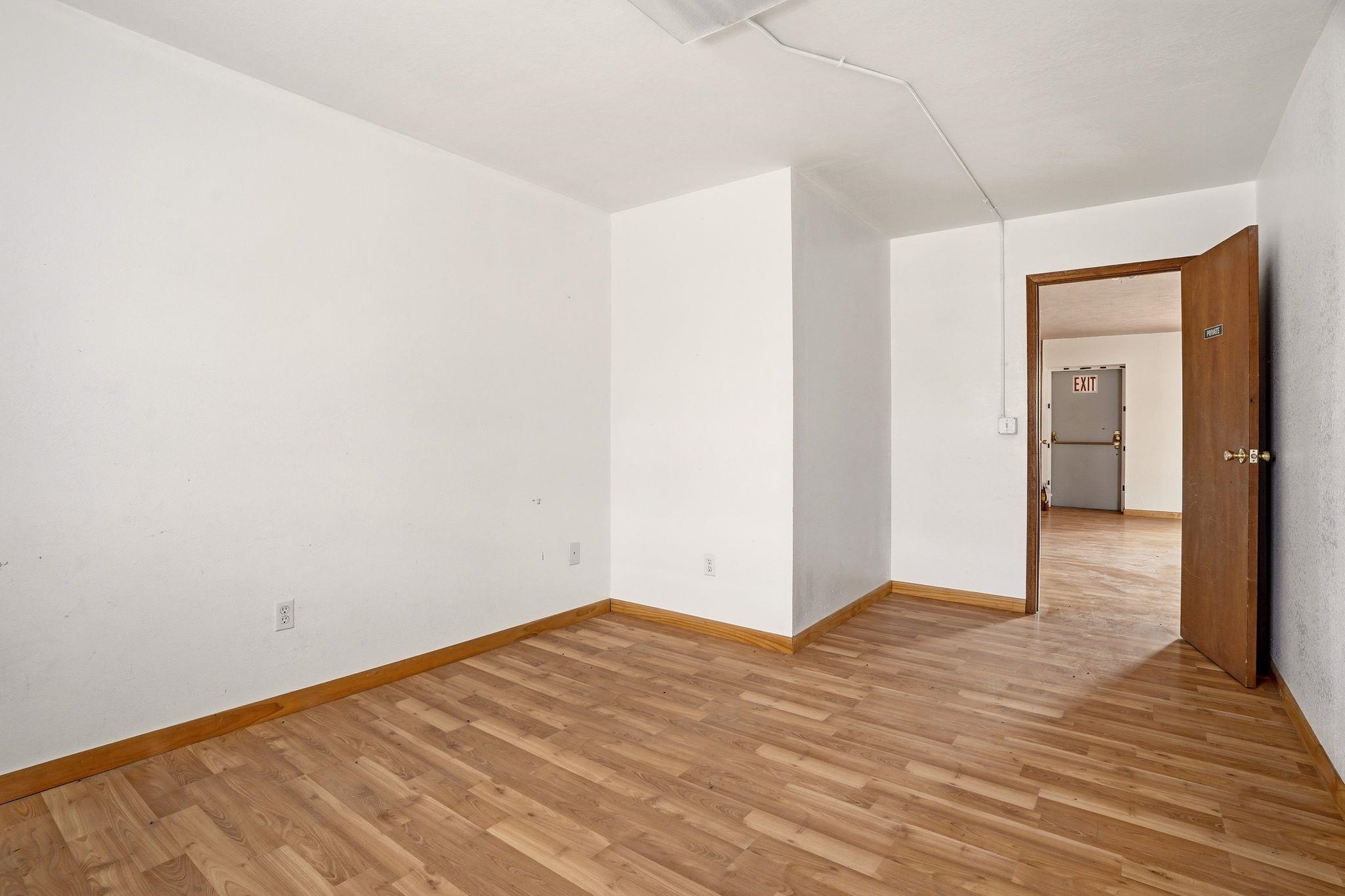 129 S Crosby St - Photo 18