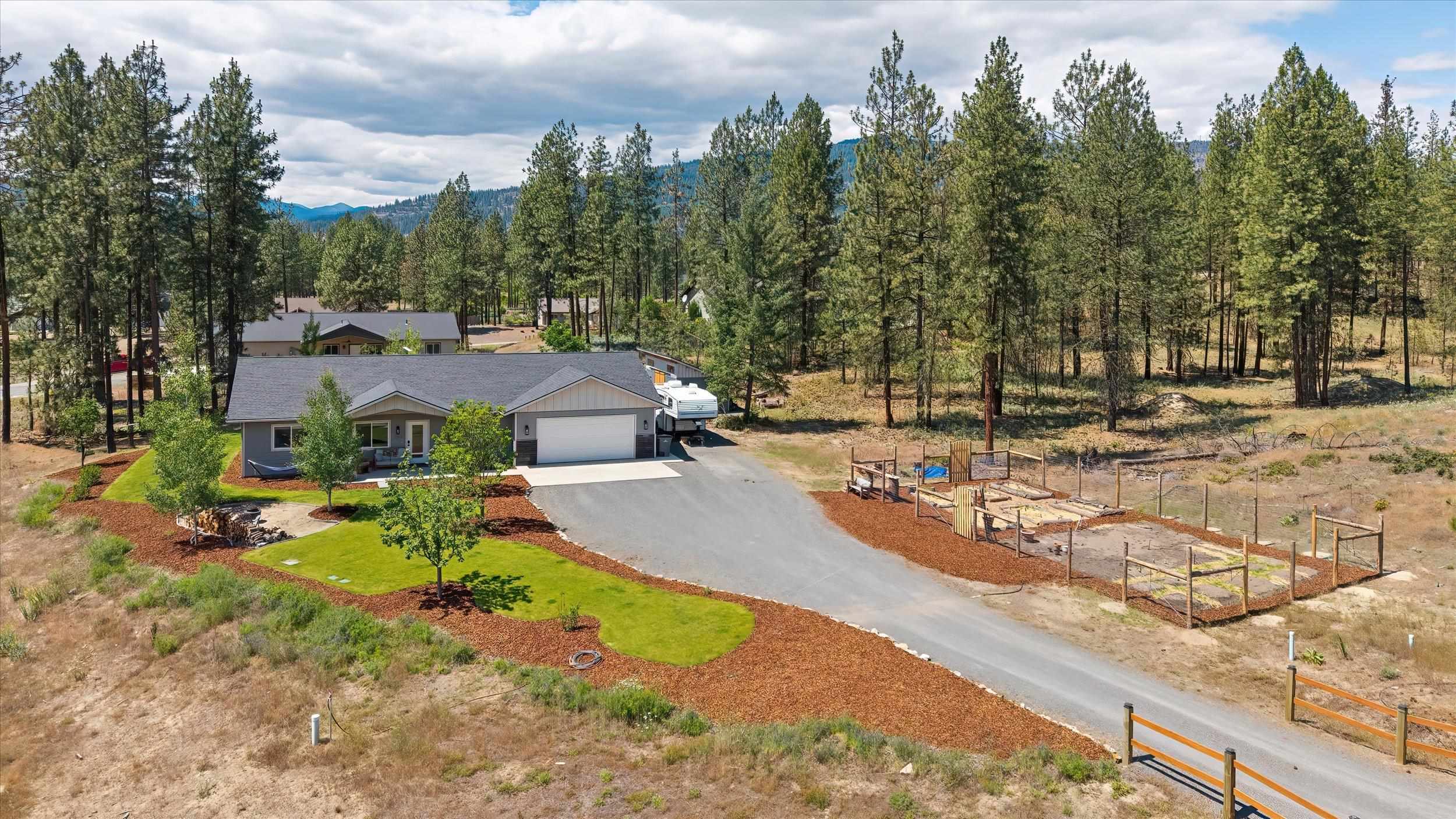 1286 Inez Way - Photo 2