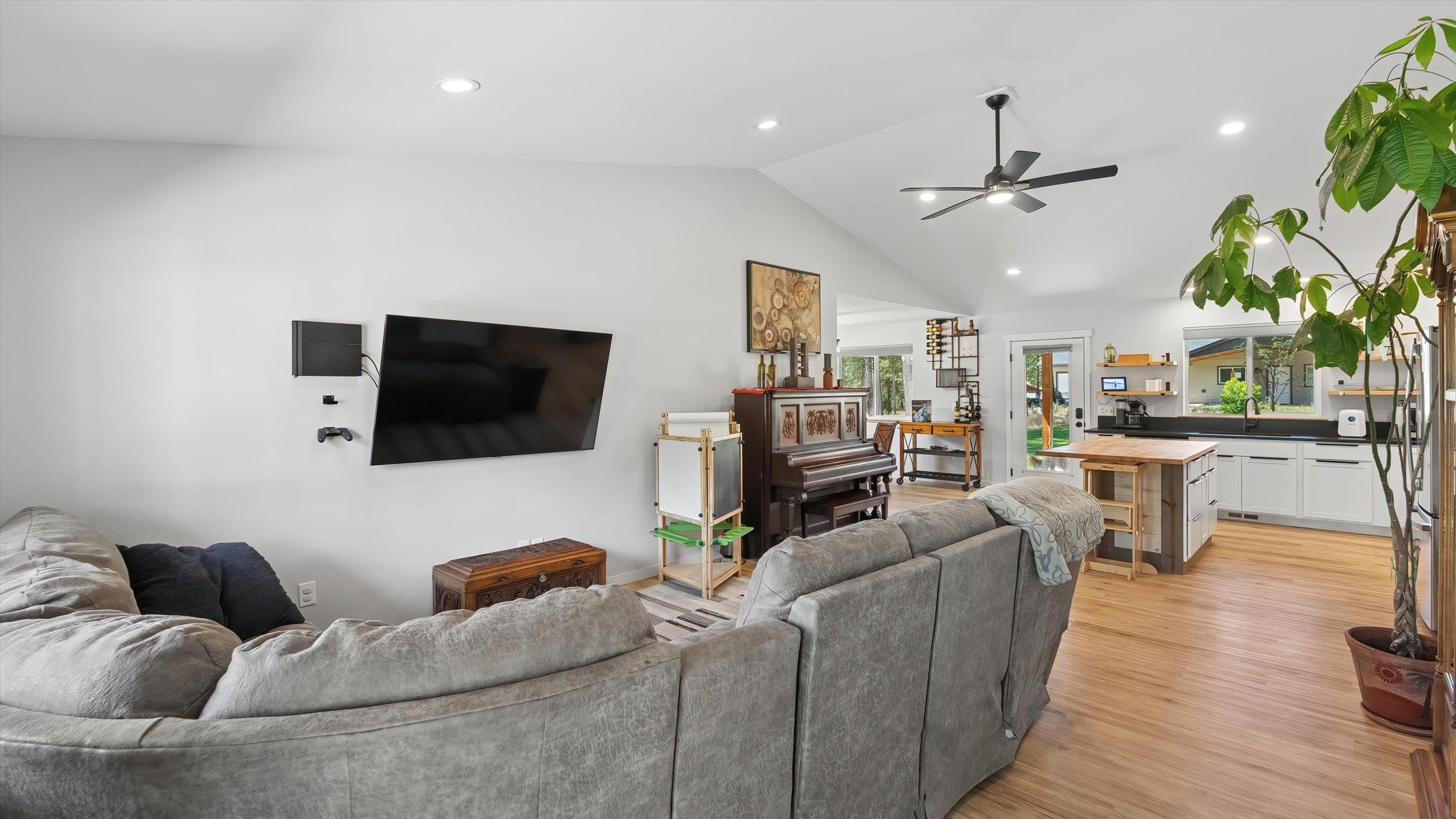1286 Inez Way - Photo 6