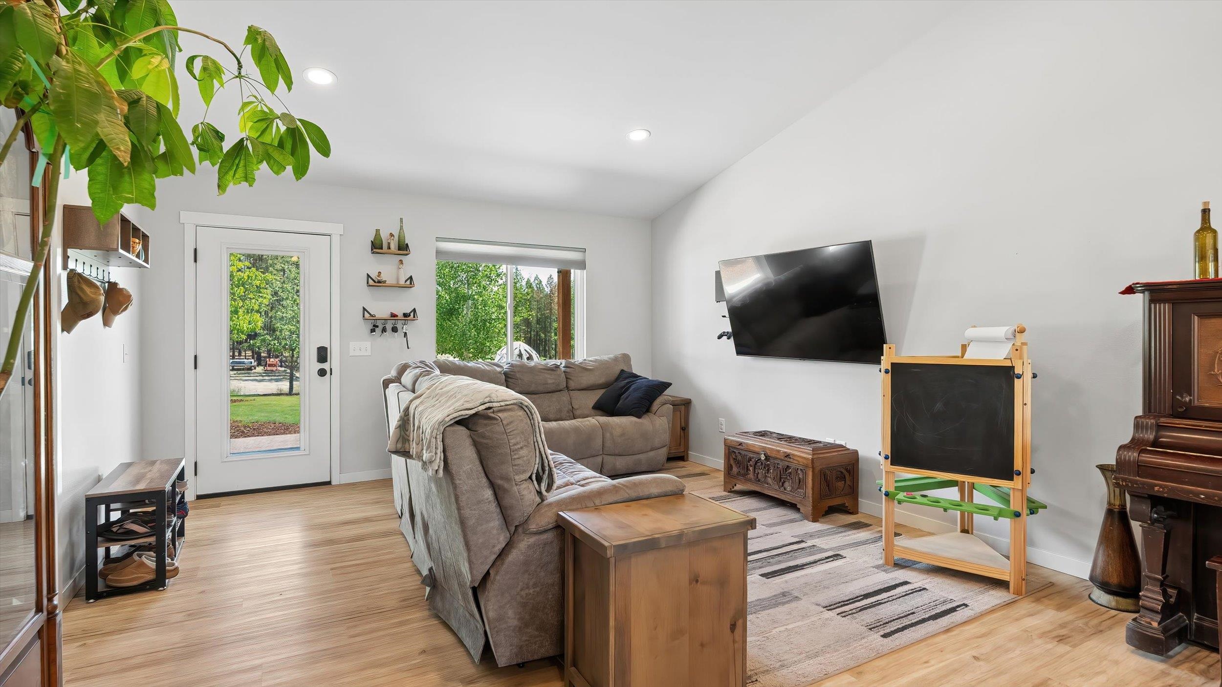 1286 Inez Way - Photo 8