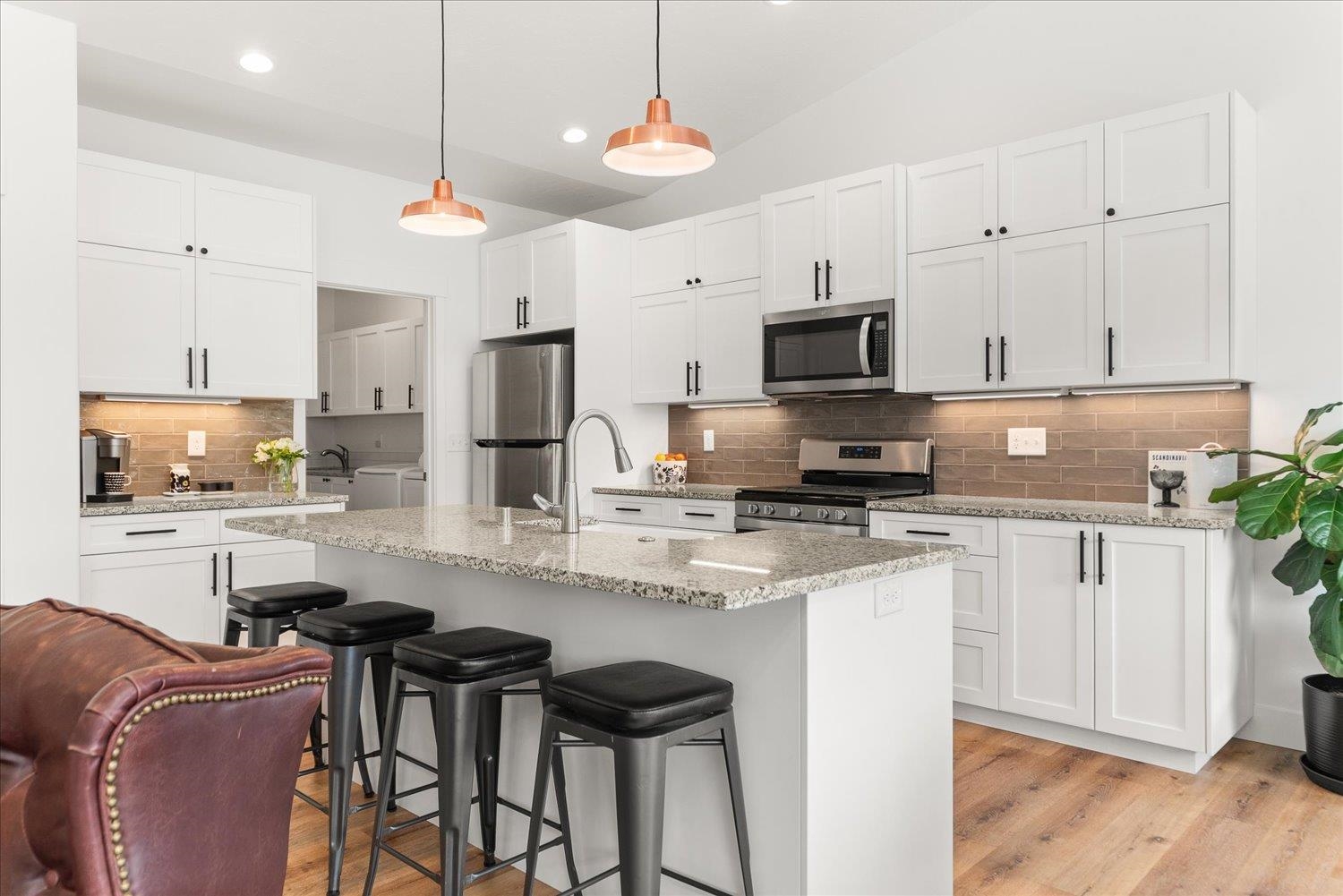 16 E 11th Ct - Photo 17