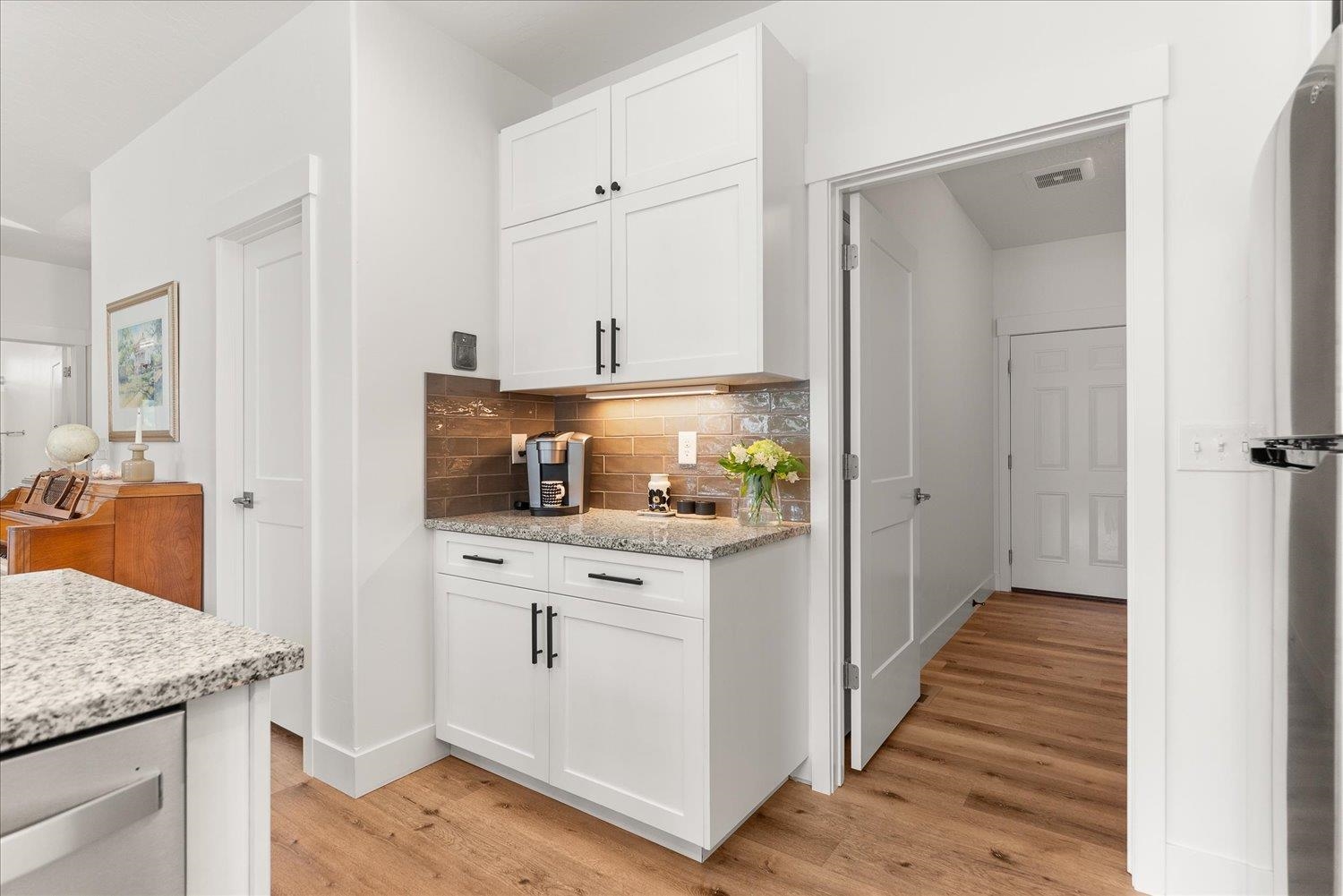 16 E 11th Ct - Photo 19