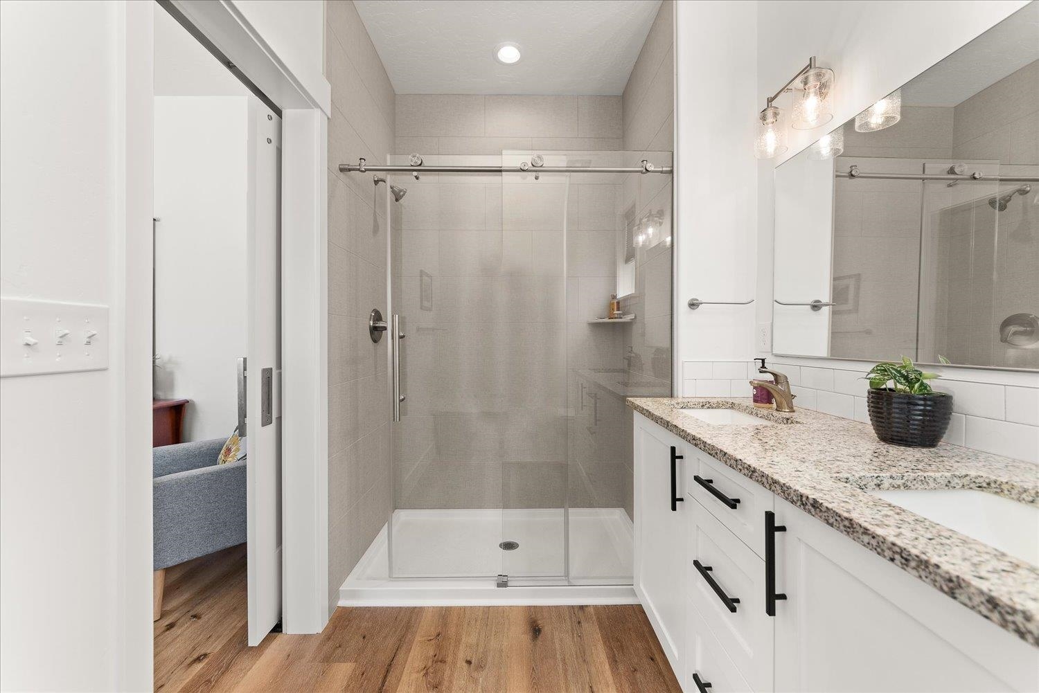 16 E 11th Ct - Photo 25