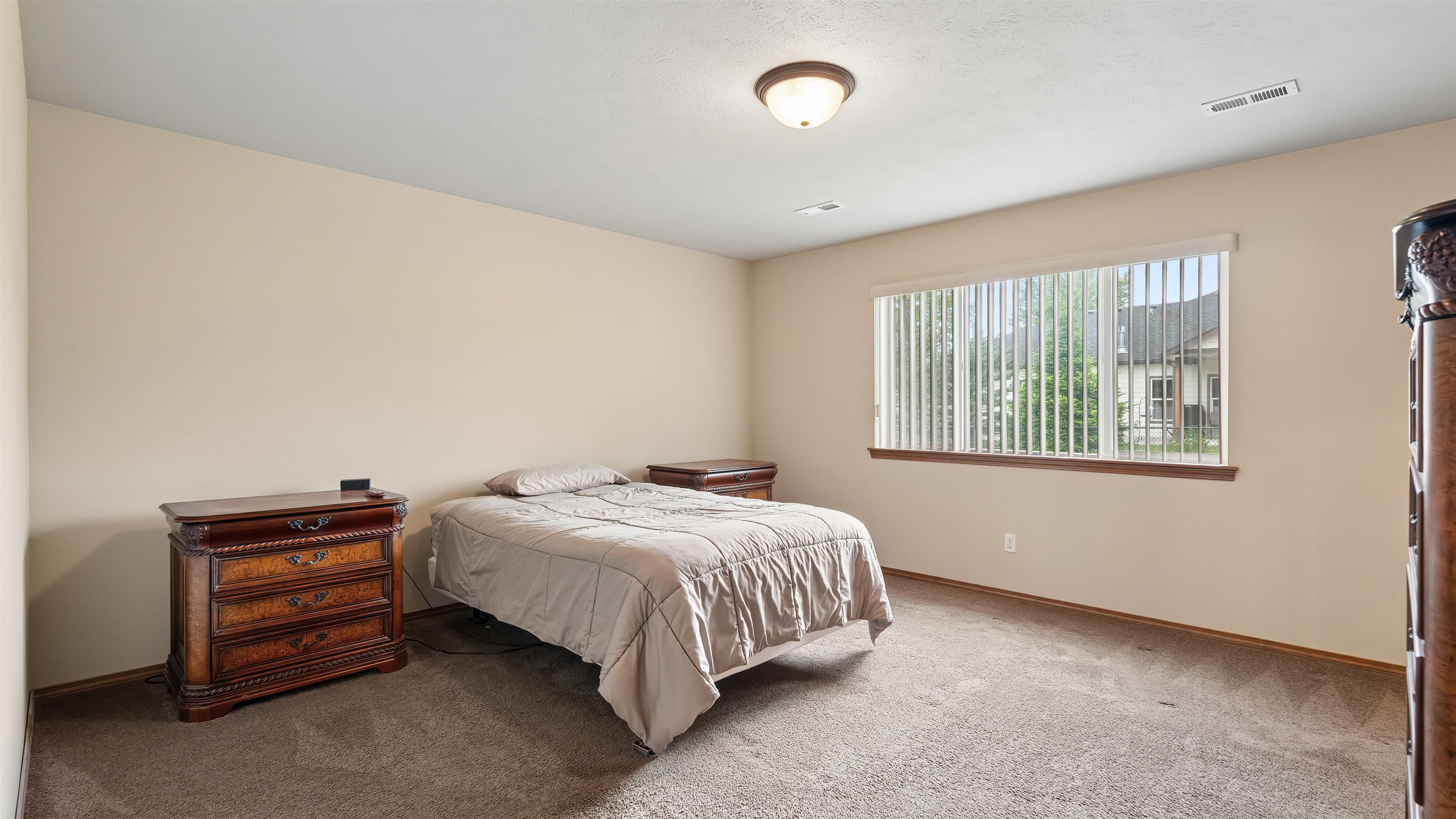1315 E Cascade Ct - Photo 14