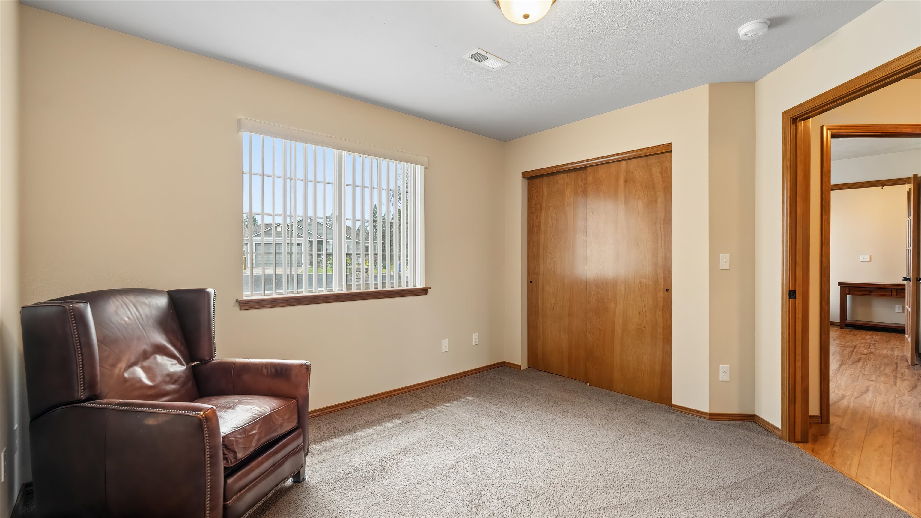 1315 E Cascade Ct - Photo 18