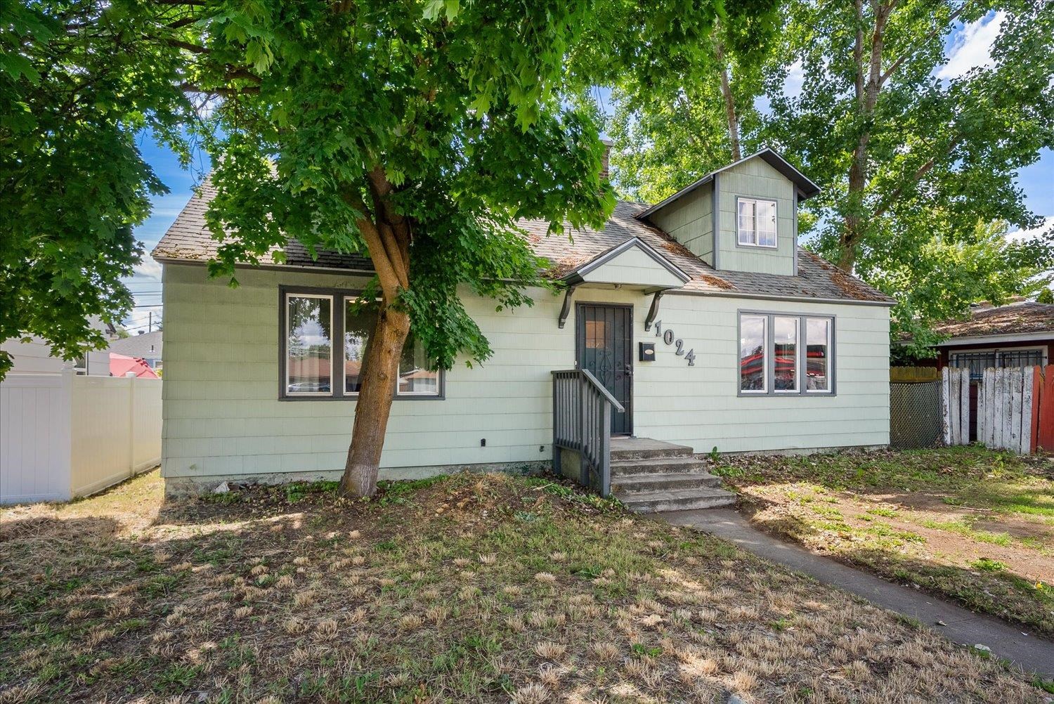 1024 E Wellesley Ave - Photo 4