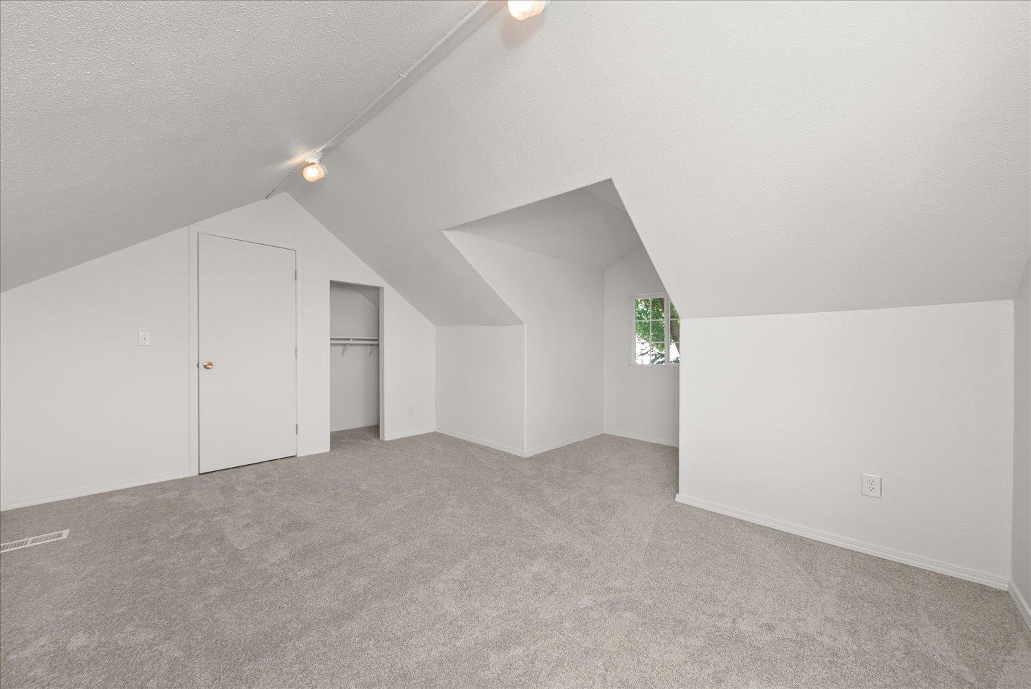 1024 E Wellesley Ave - Photo 23