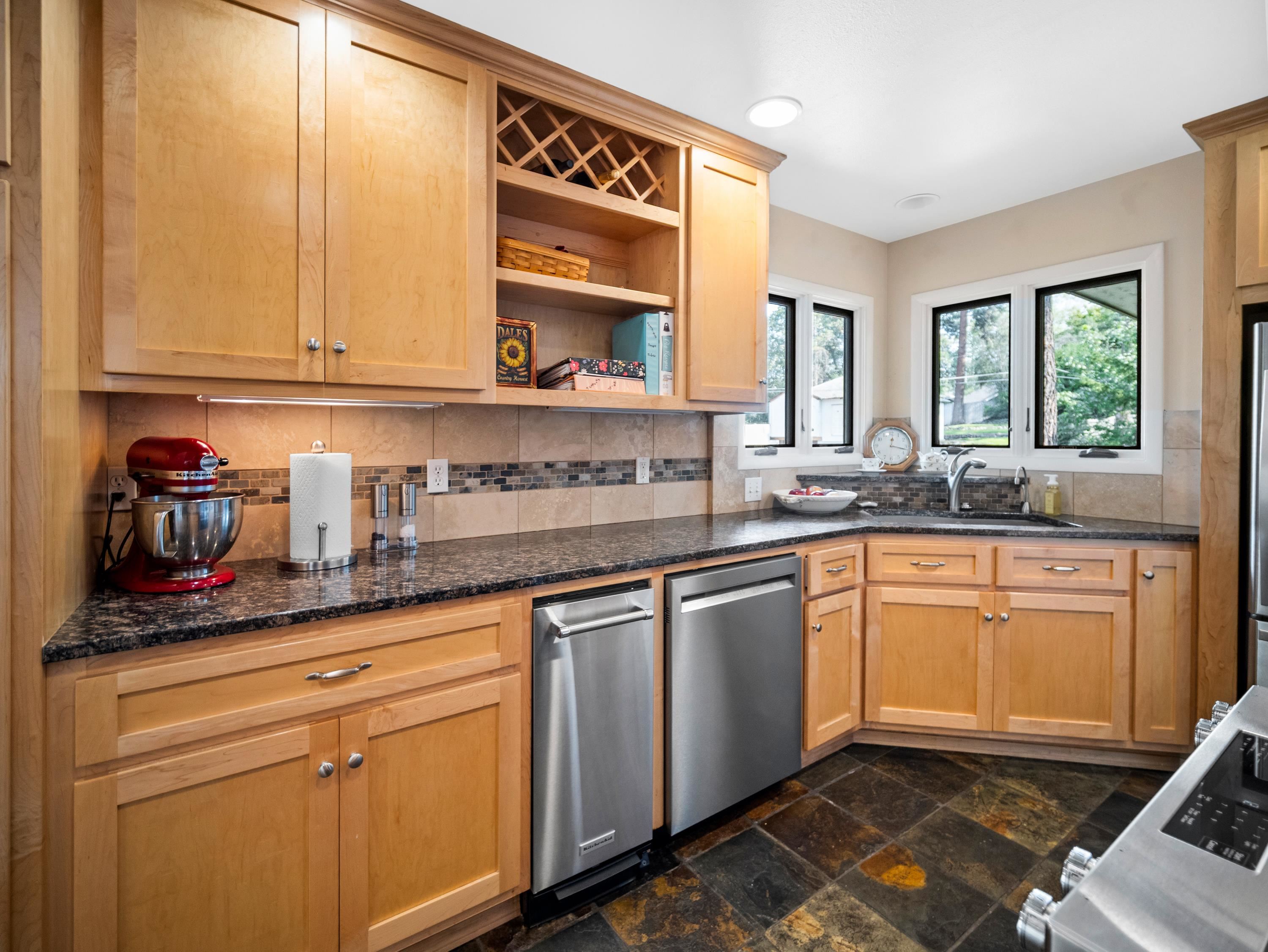 1003 E 16th Ave - Photo 14