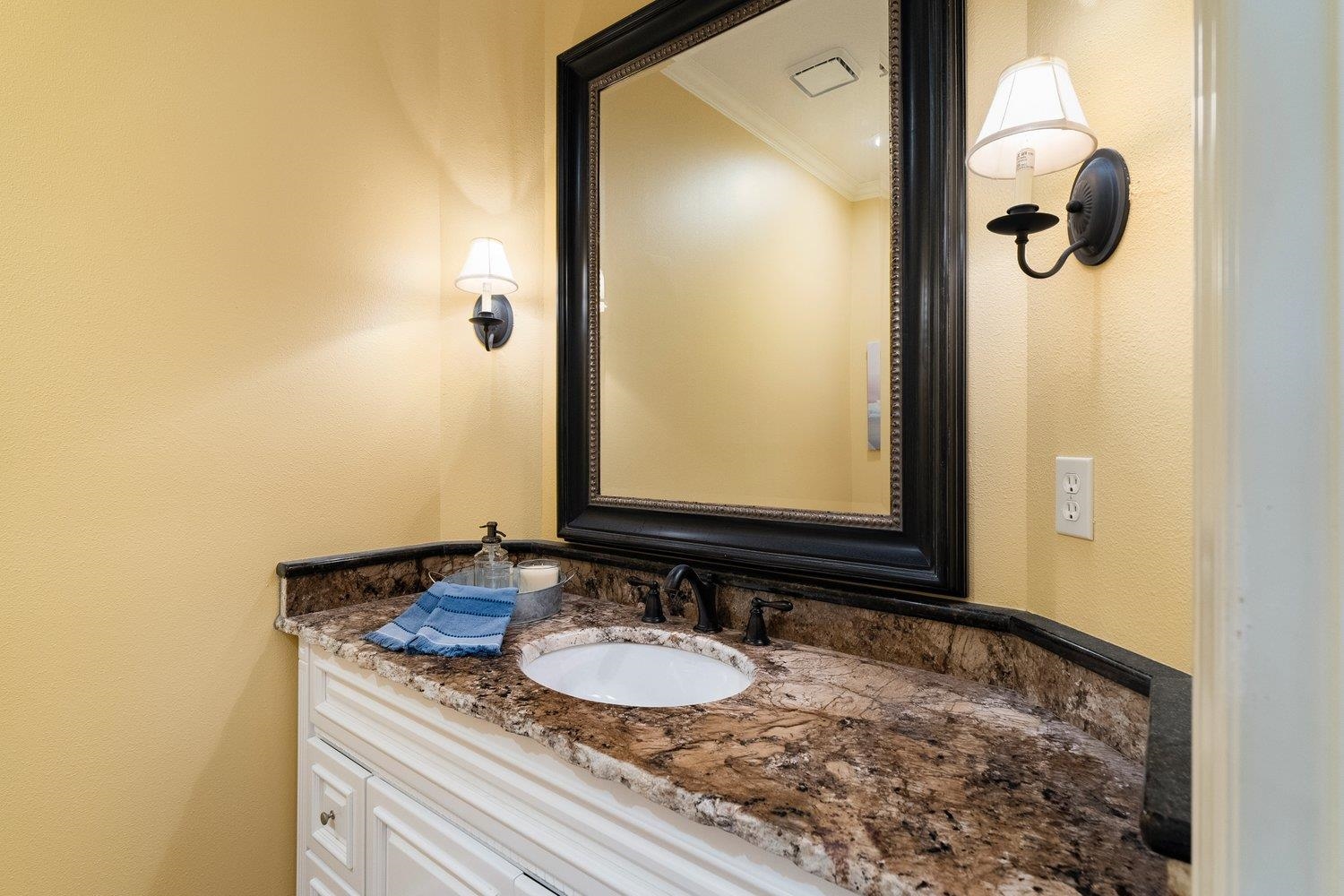 714 E Edenderry Ct - Photo 23