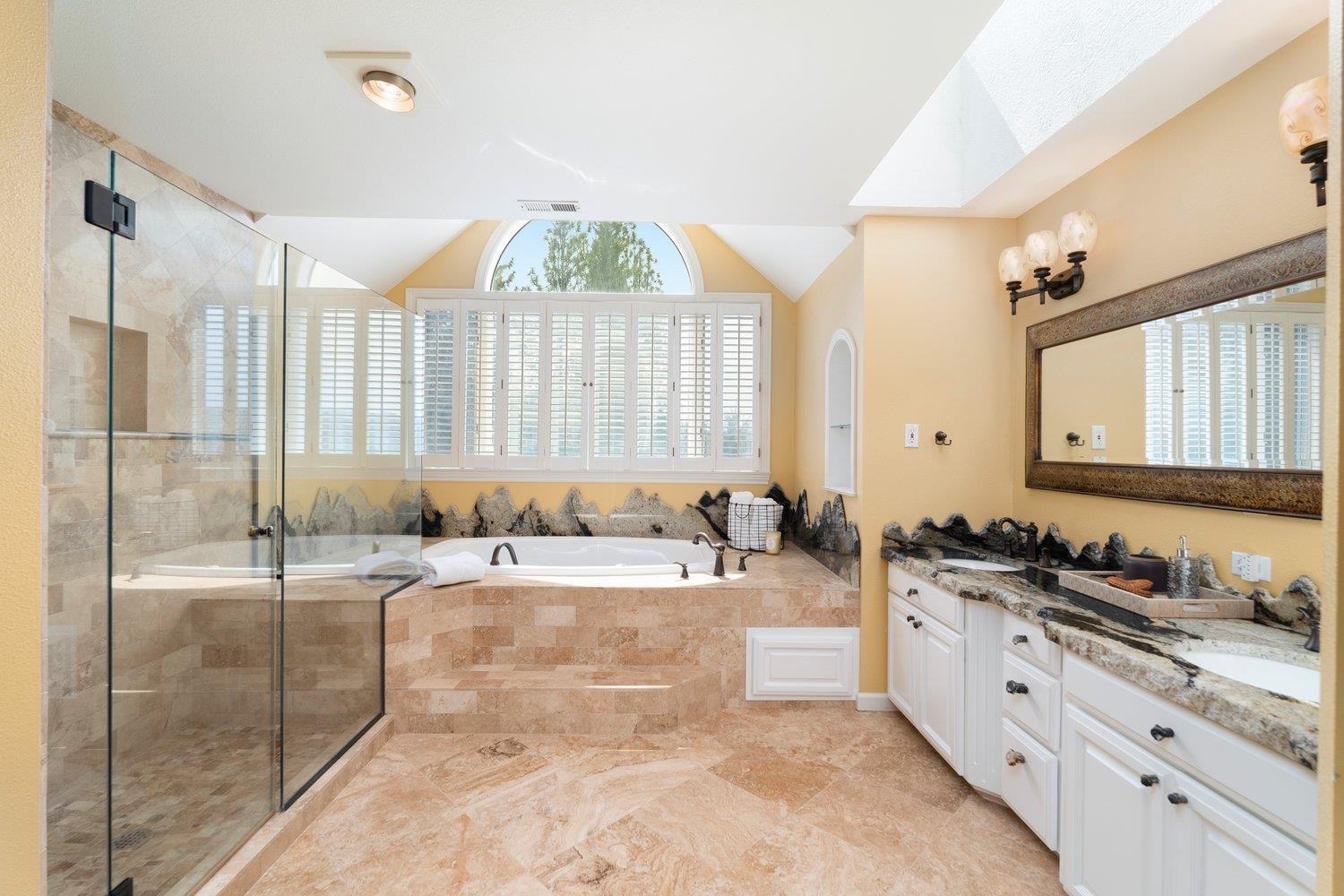 714 E Edenderry Ct - Photo 30