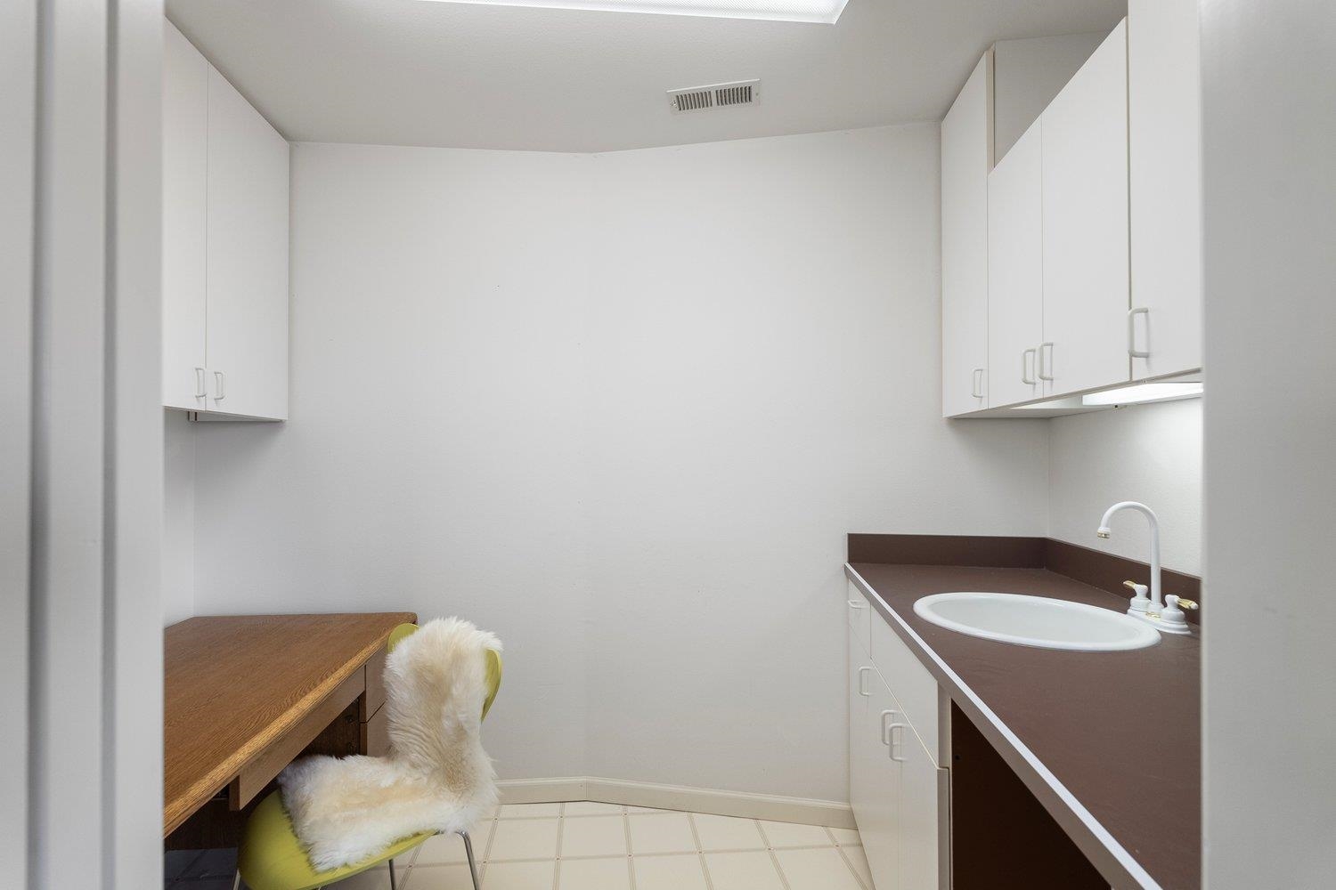 714 E Edenderry Ct - Photo 42