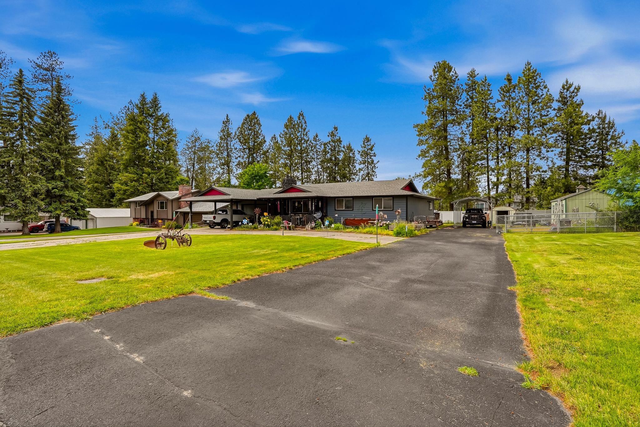 707 E Crawford Ave - Photo 1