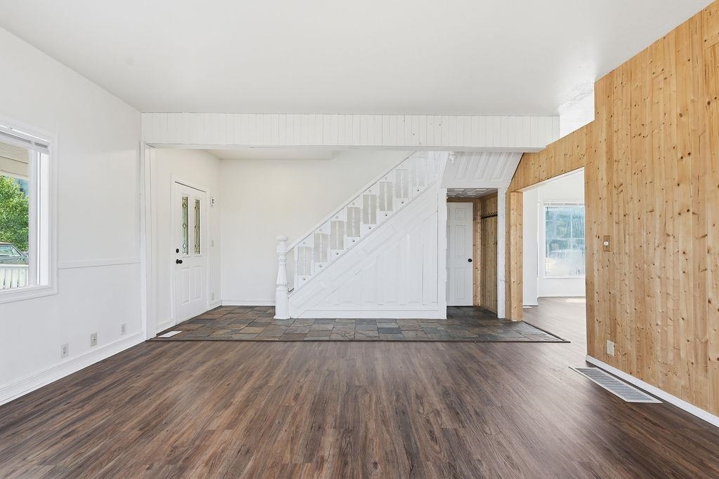 108 S 1st St - Photo 5