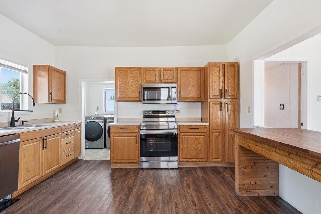 108 S 1st St - Photo 12