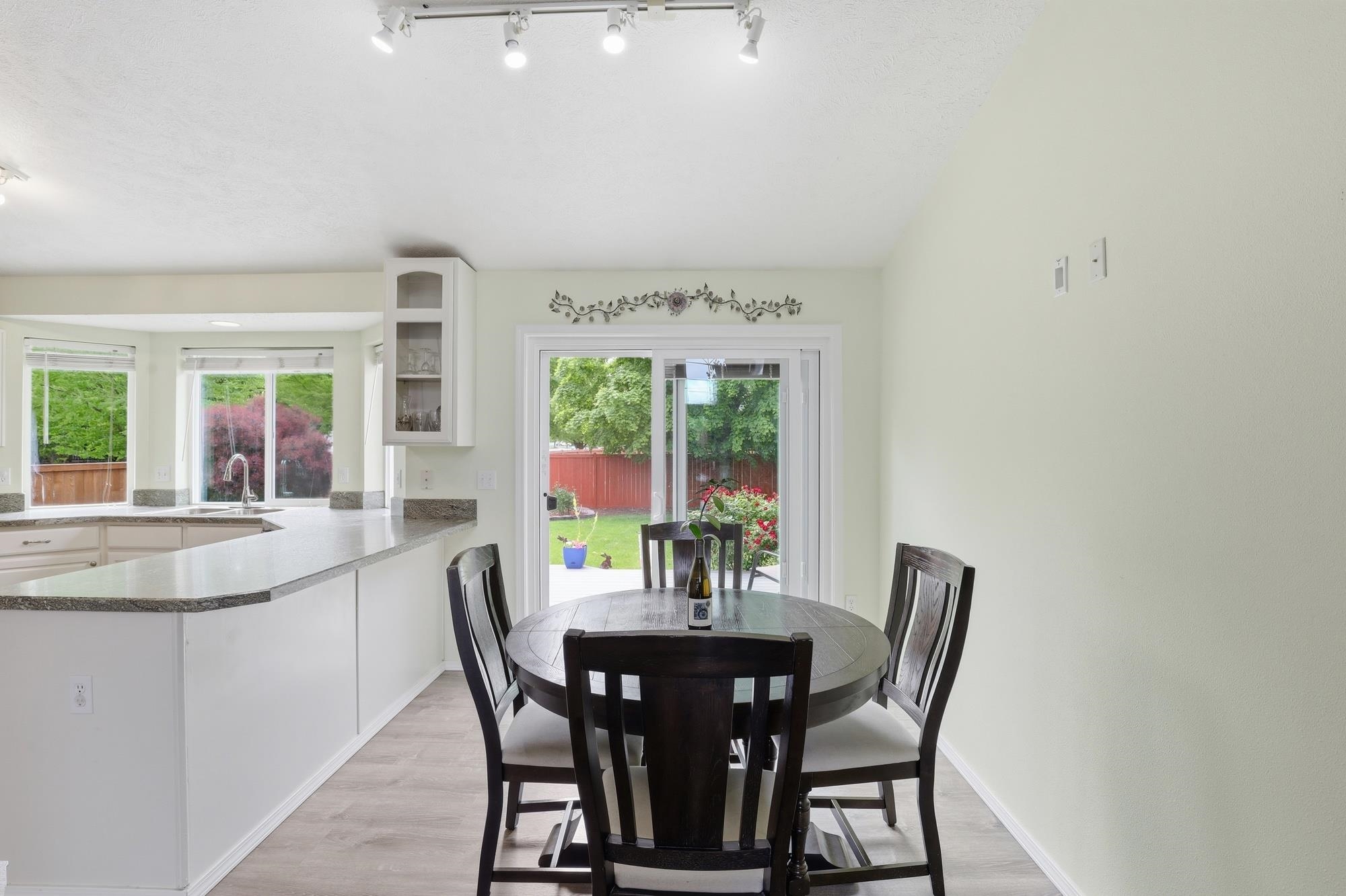 23918 E Maxwell Dr - Photo 9