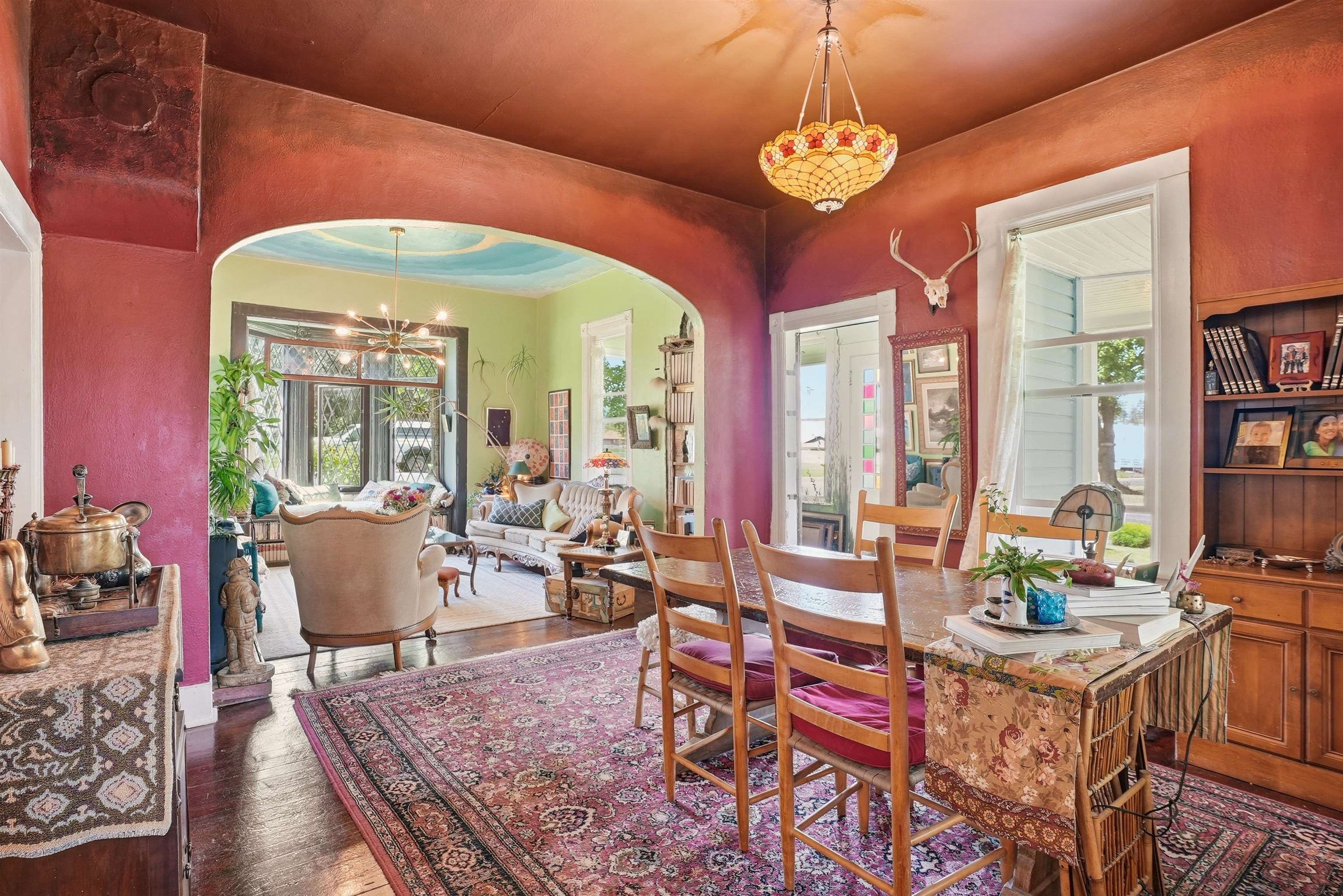 233 W Pacific St - Photo 6