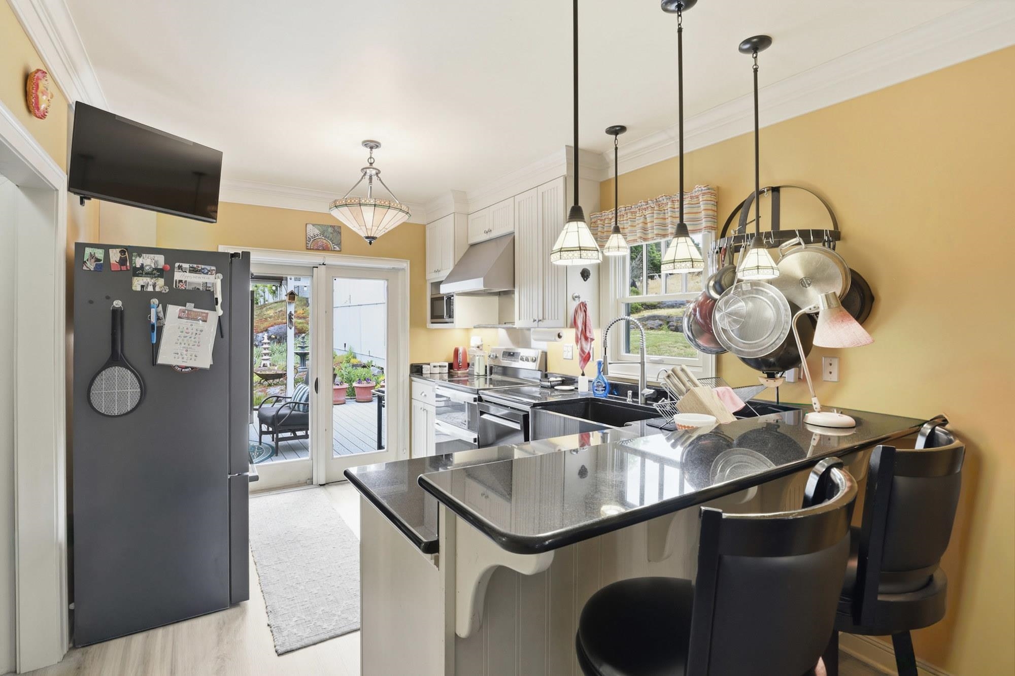 303 E 16th Ave - Photo 9