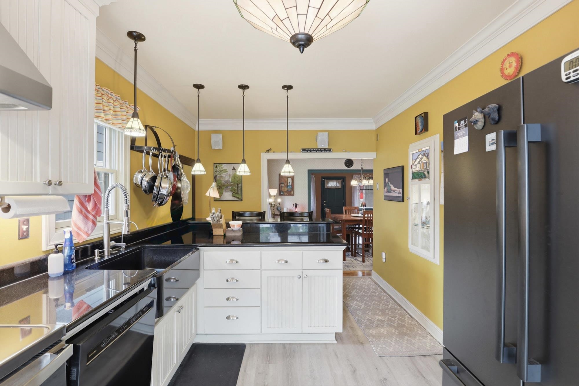 303 E 16th Ave - Photo 12