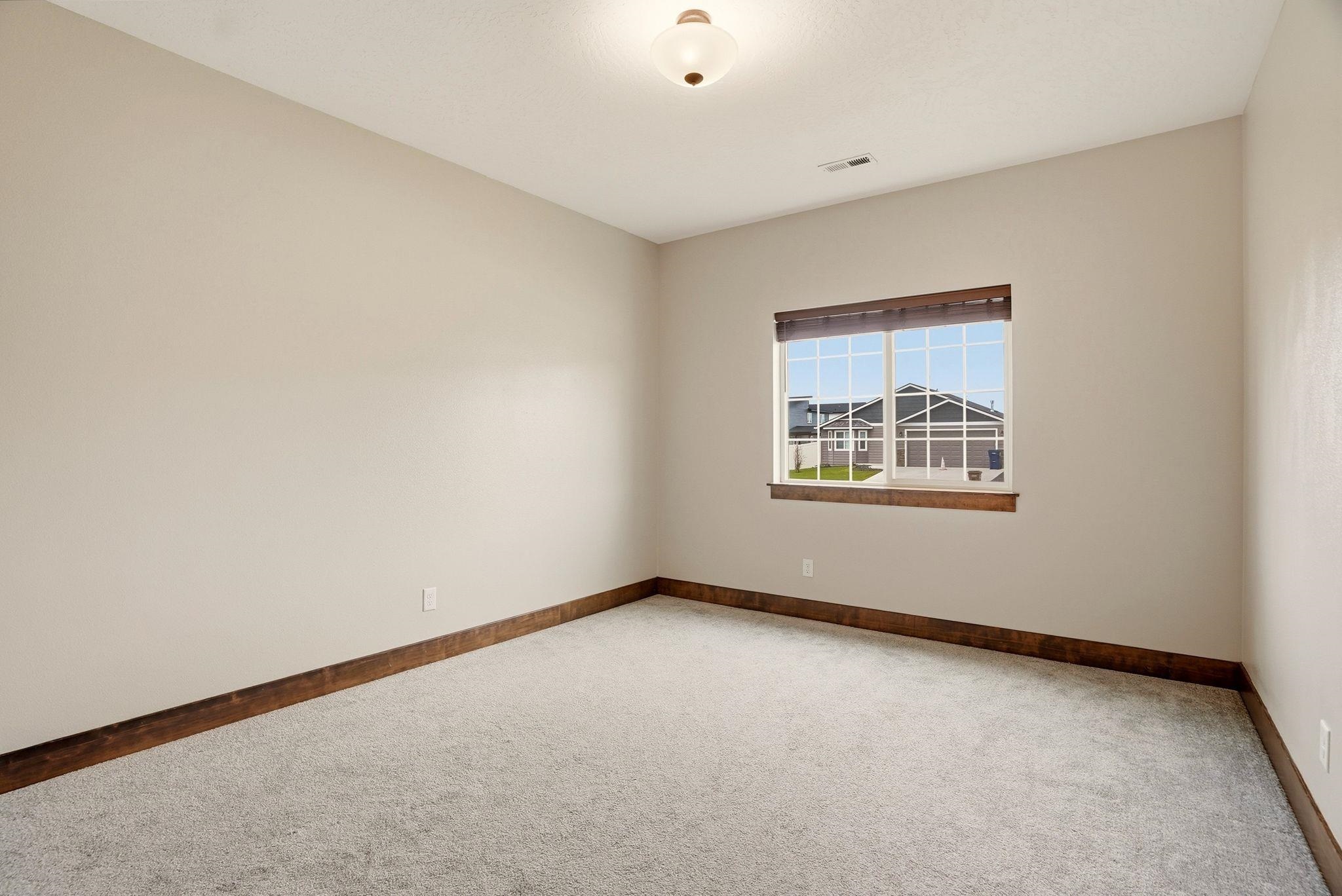 8470 N Oak St - Photo 19