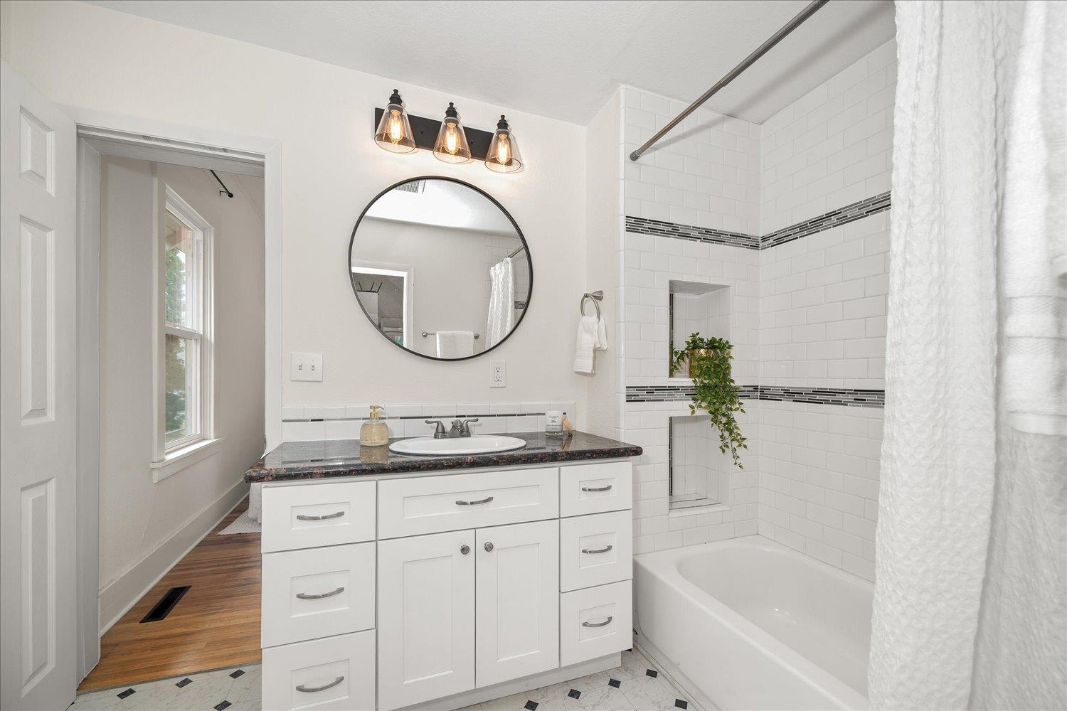 2121 W Sinto Ave - Photo 18