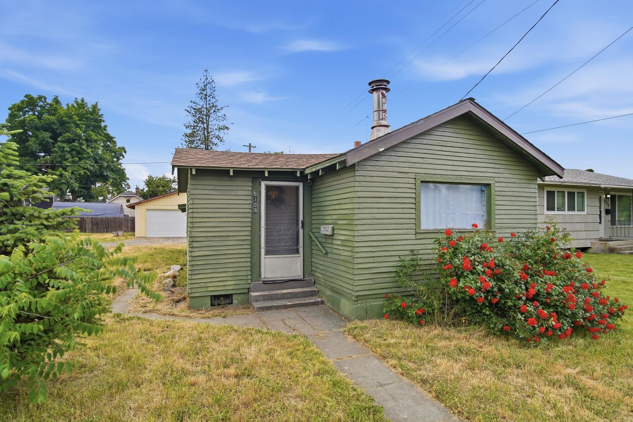 6109 N Cook St - Photo 1