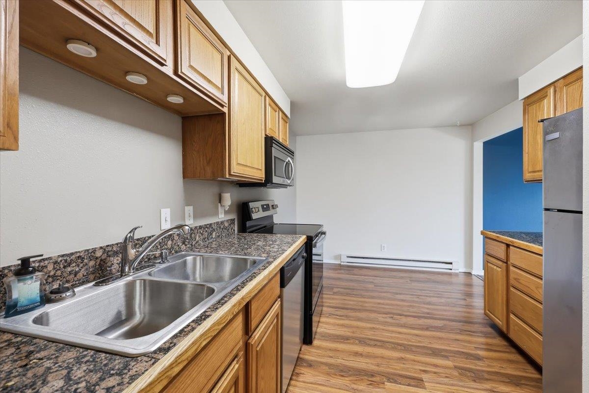 1418 W 6TH Ave - Photo 12