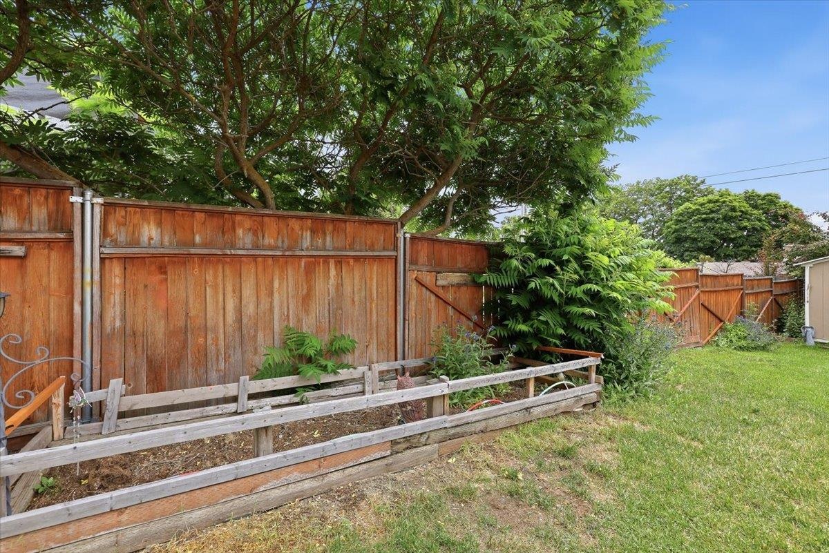 3314 E Courtland Ave - Photo 36