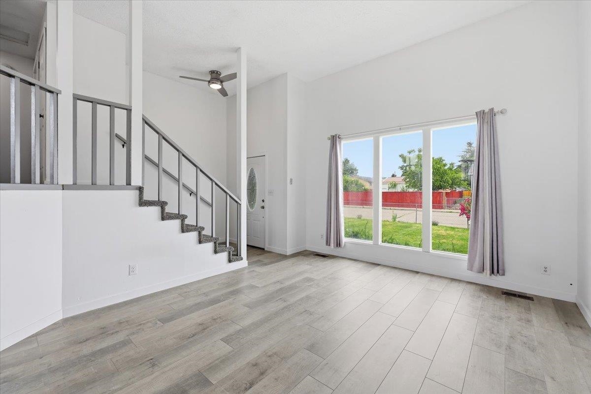 3314 E Courtland Ave - Photo 4