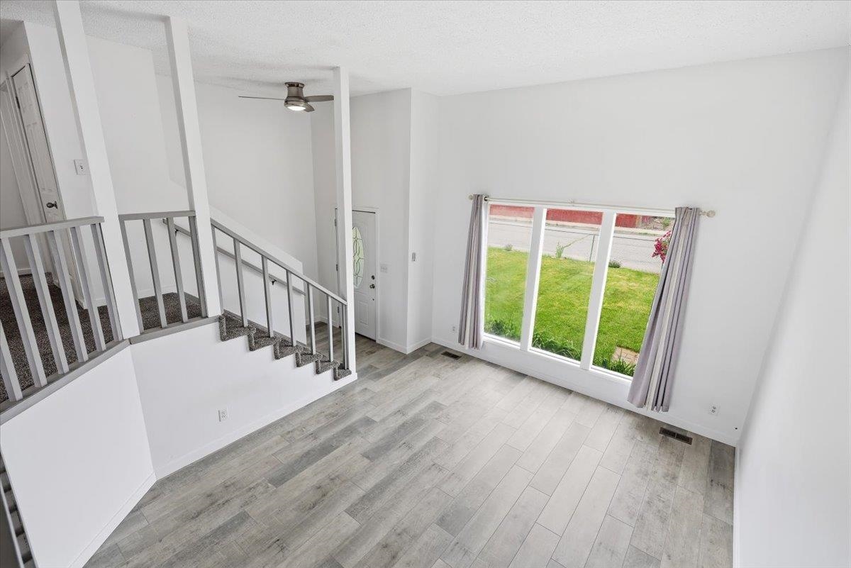 3314 E Courtland Ave - Photo 9