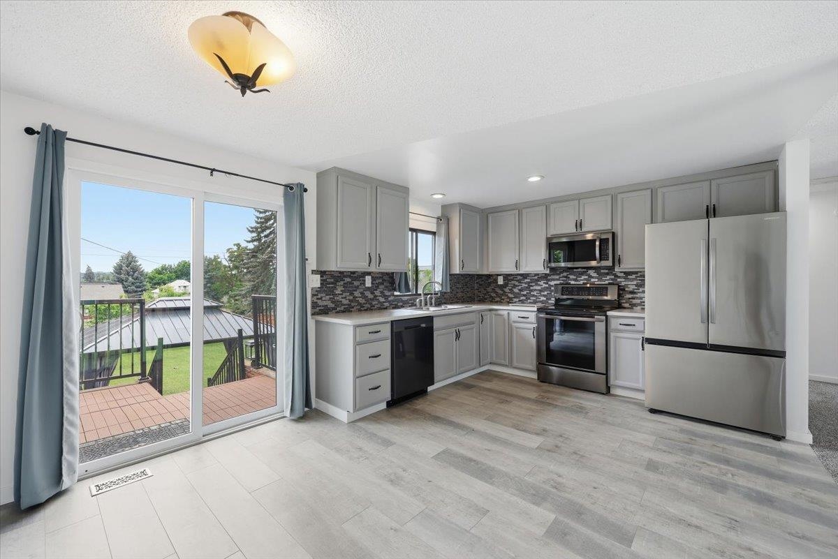 3314 E Courtland Ave - Photo 14