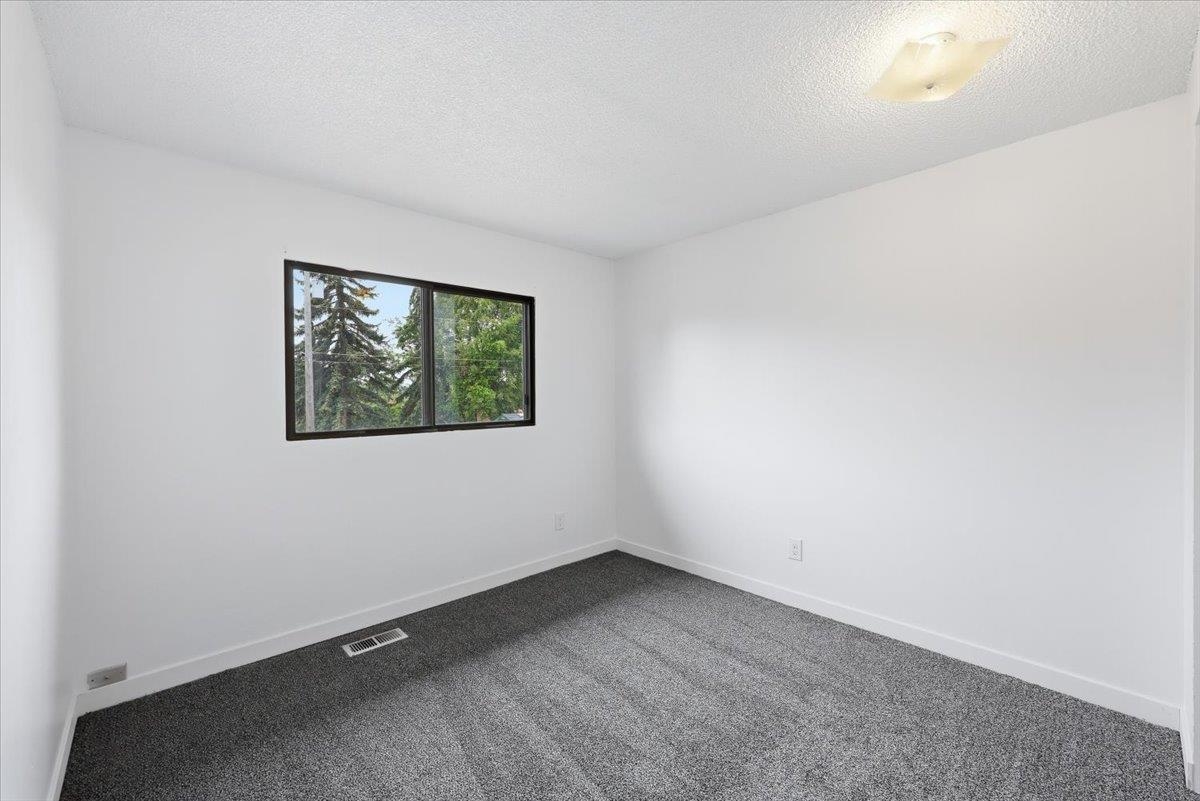 3314 E Courtland Ave - Photo 18