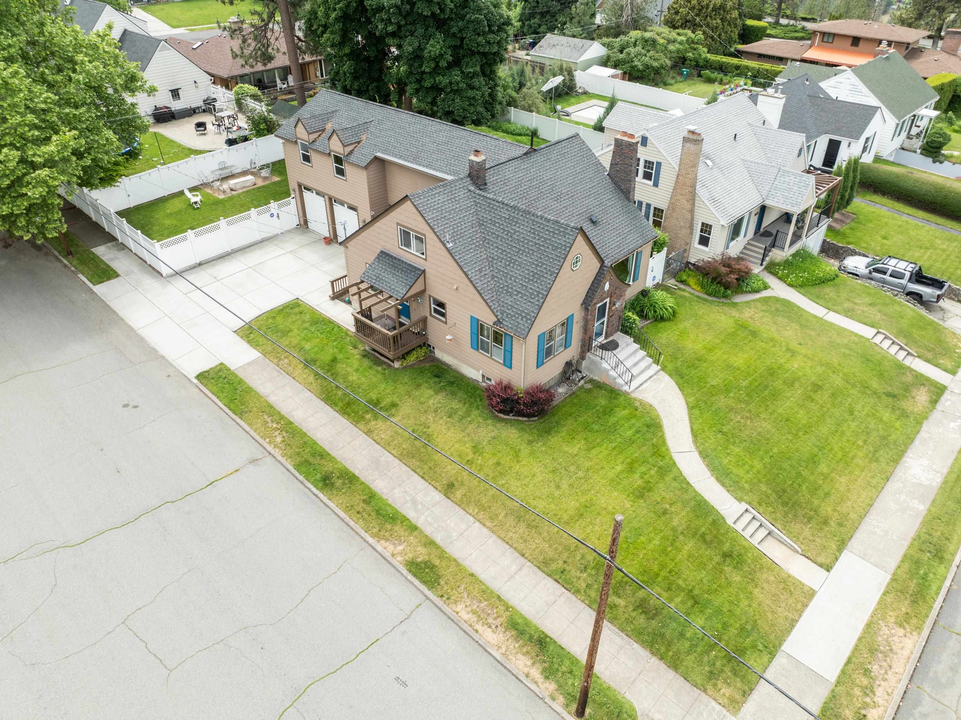 1103 W 27th Ave - Photo 1