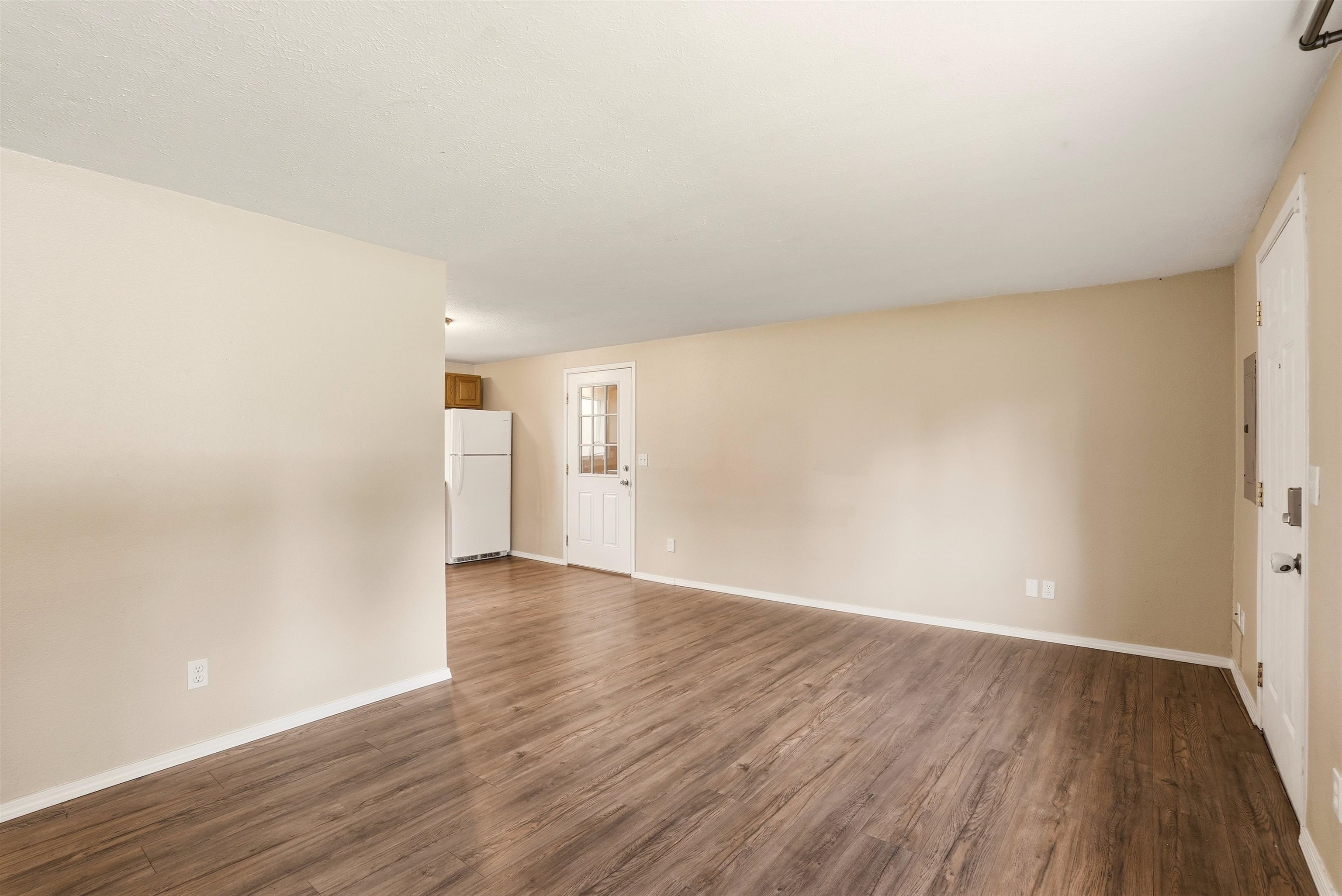 104 N Colville Rd - Photo 9