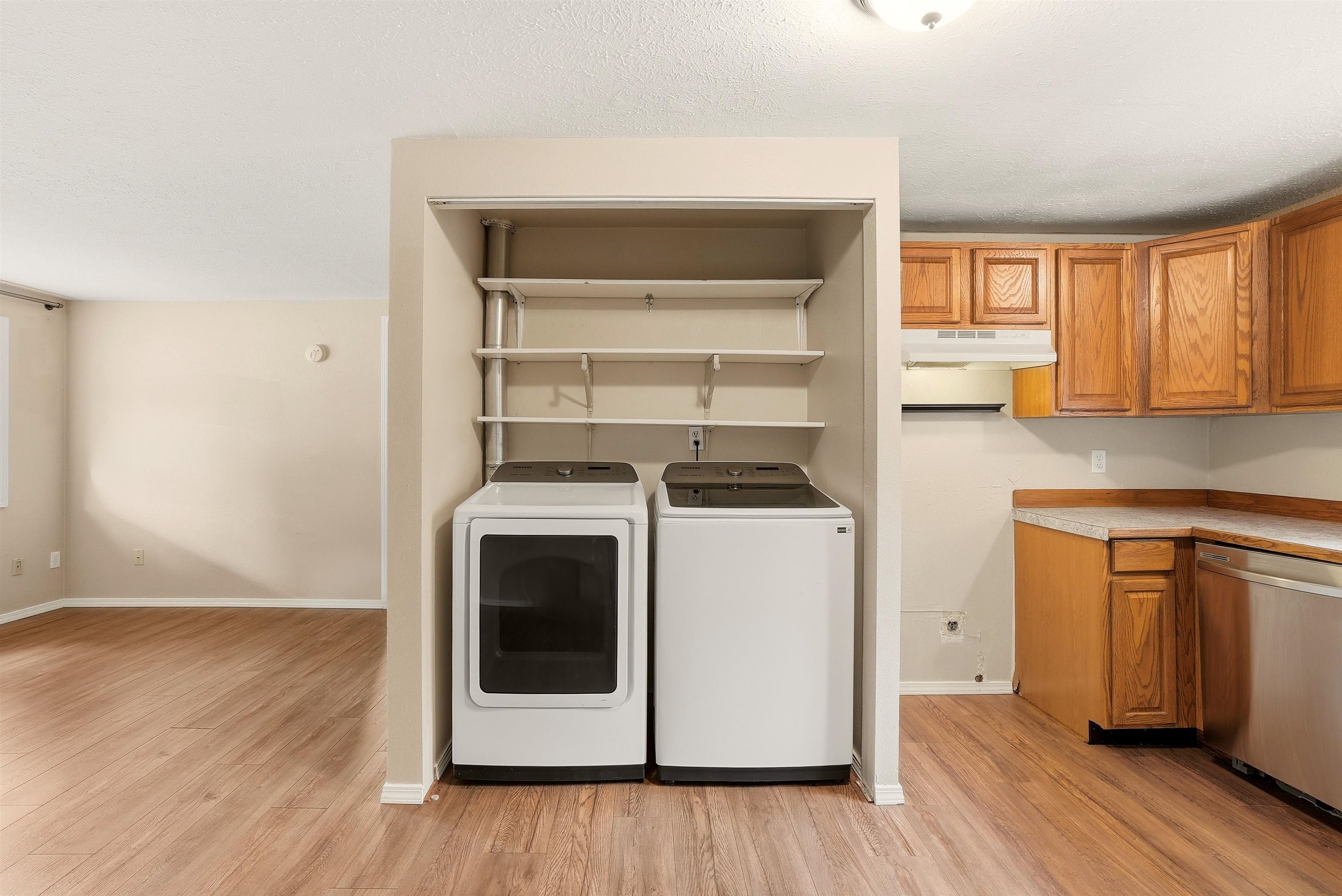 104 N Colville Rd - Photo 11