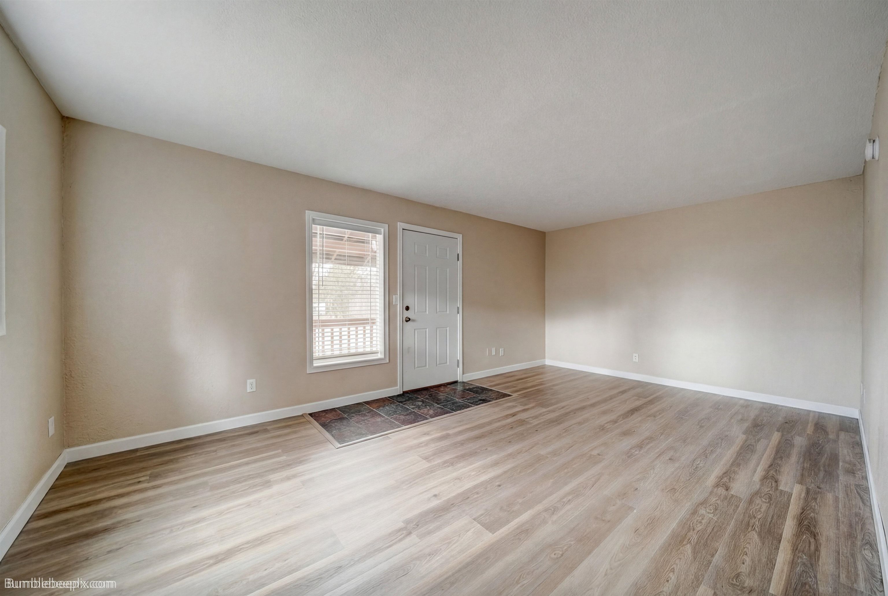 104 N Colville Rd - Photo 20