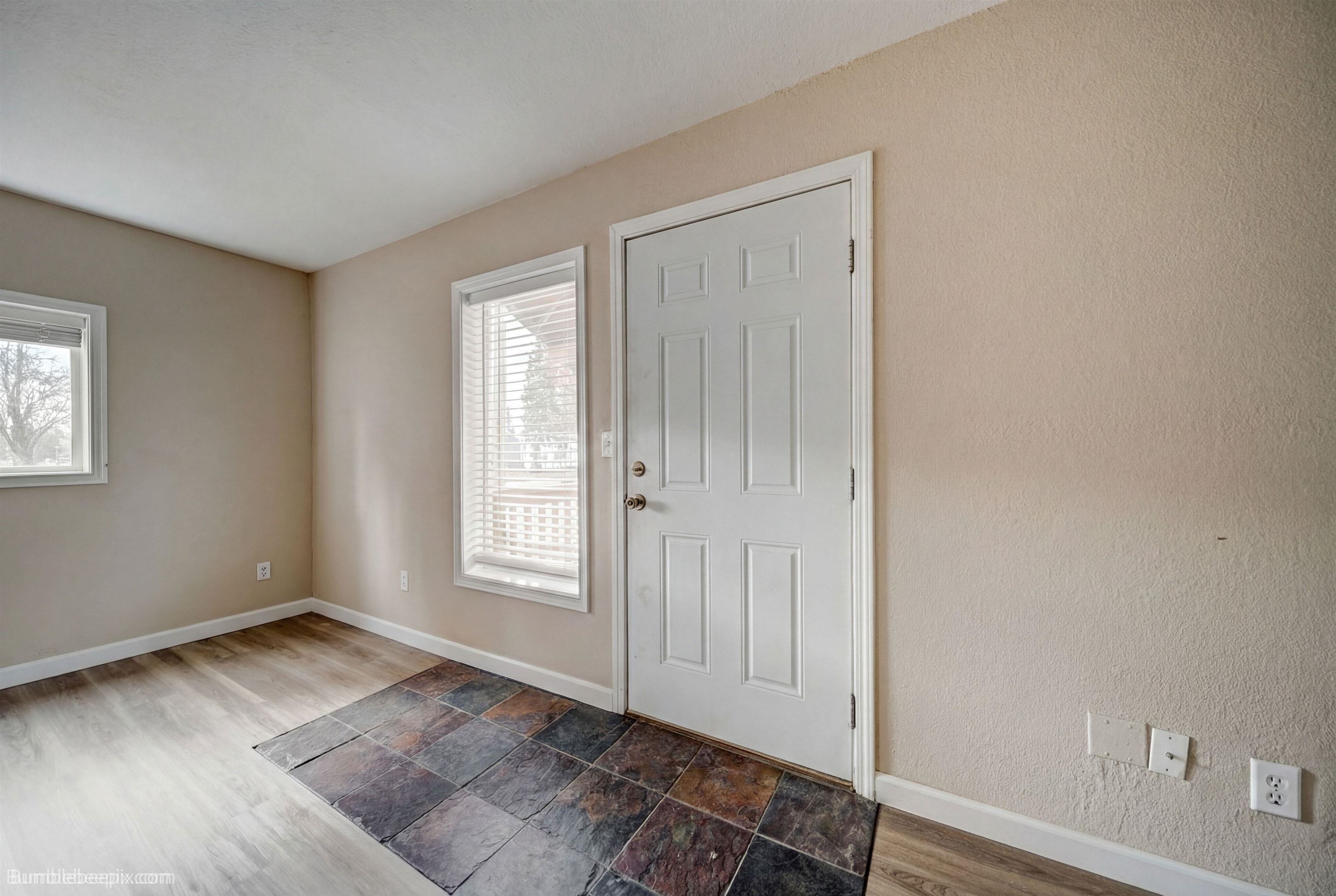 104 N Colville Rd - Photo 21