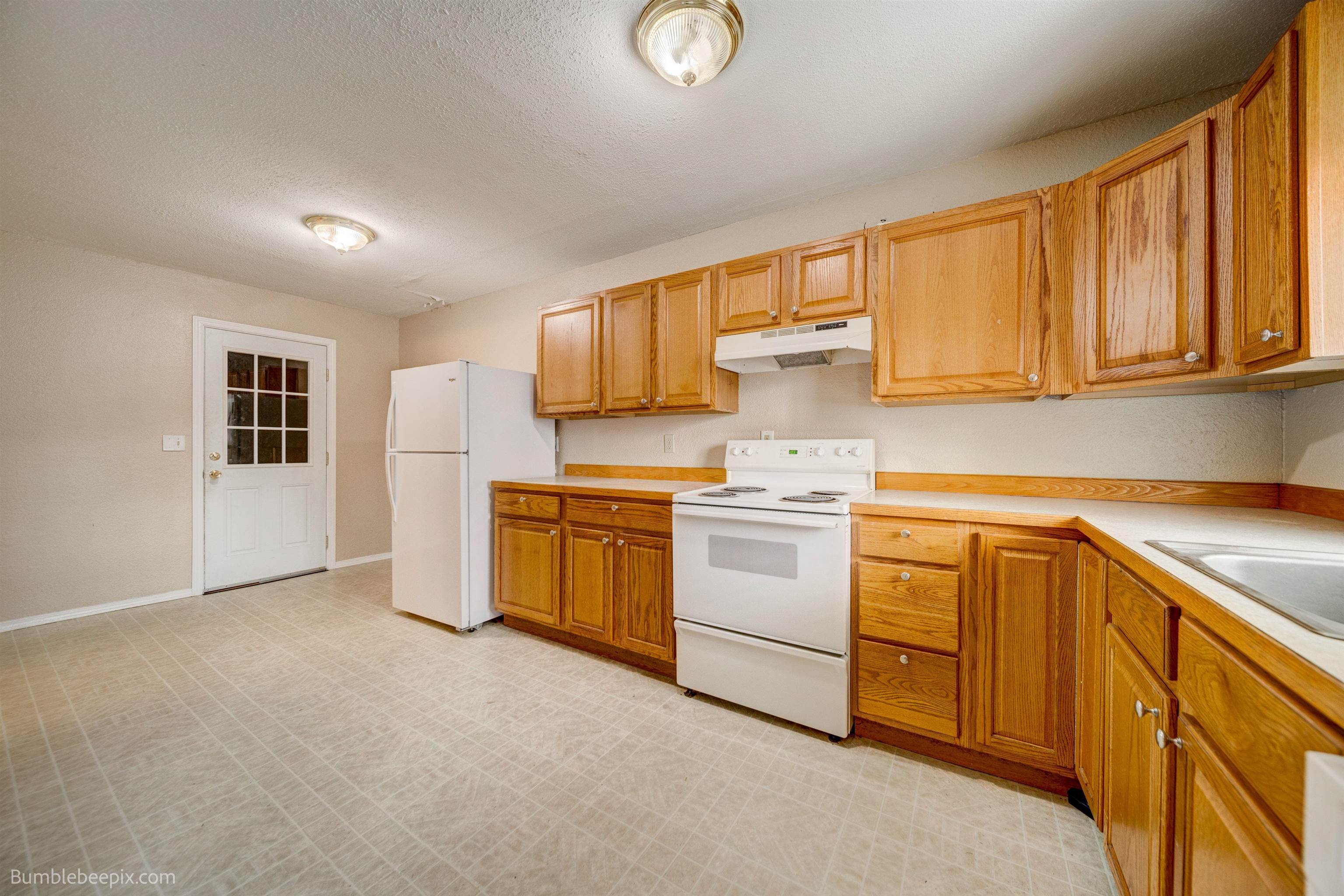 104 N Colville Rd - Photo 24