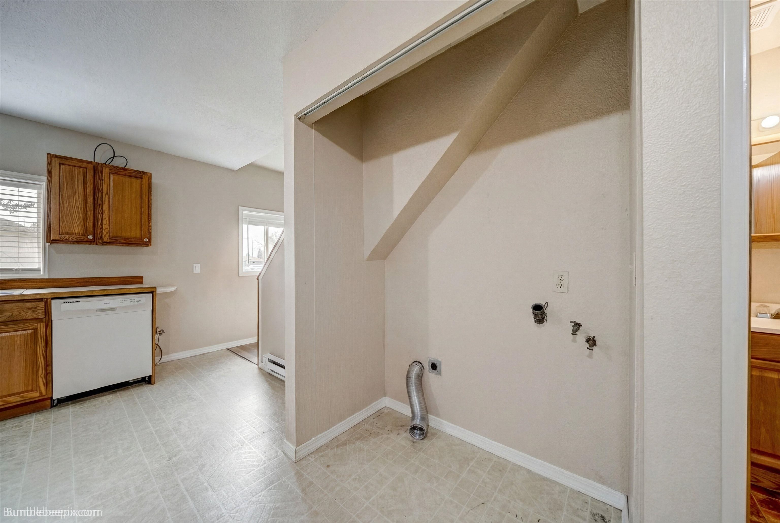 104 N Colville Rd - Photo 28