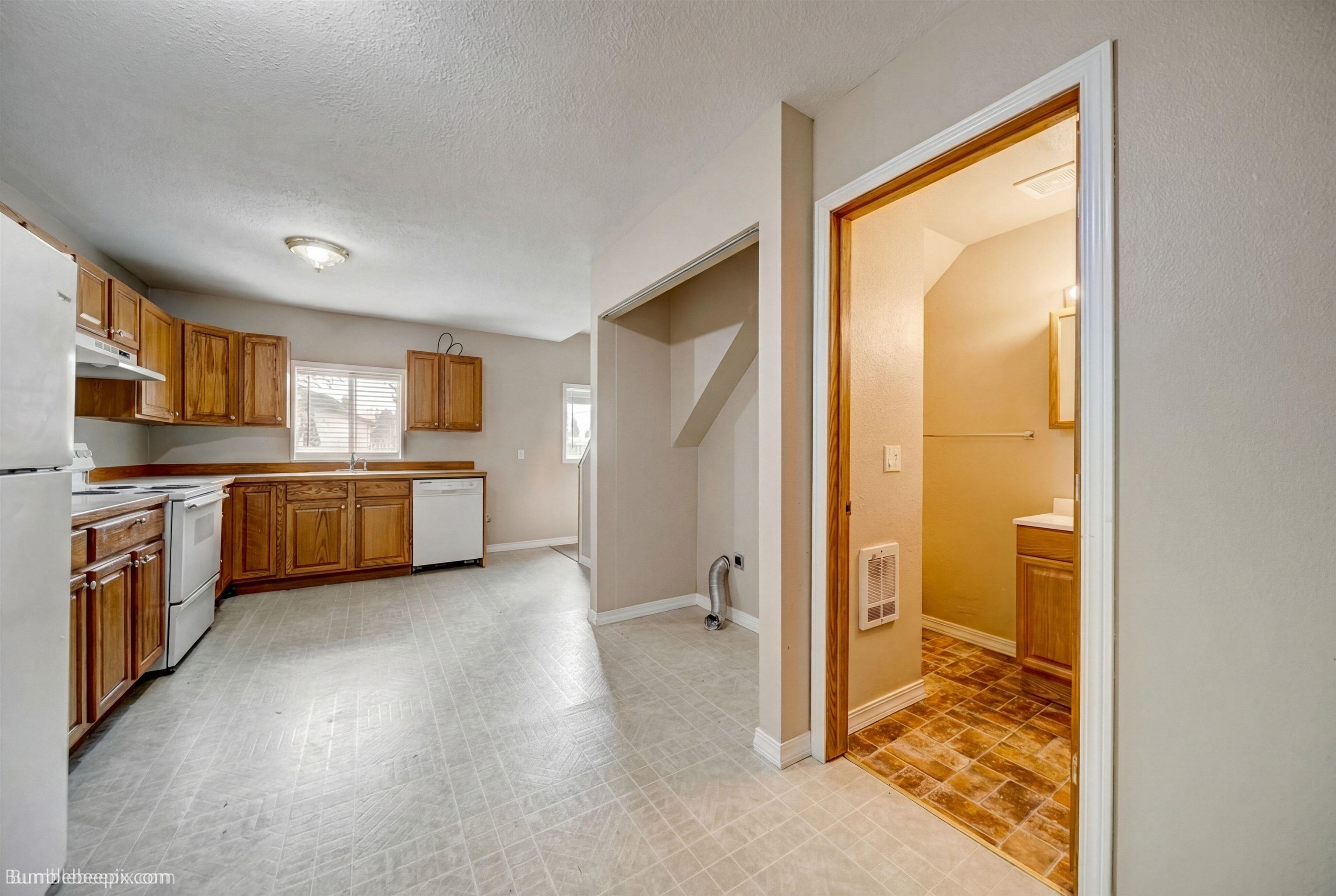 104 N Colville Rd - Photo 30
