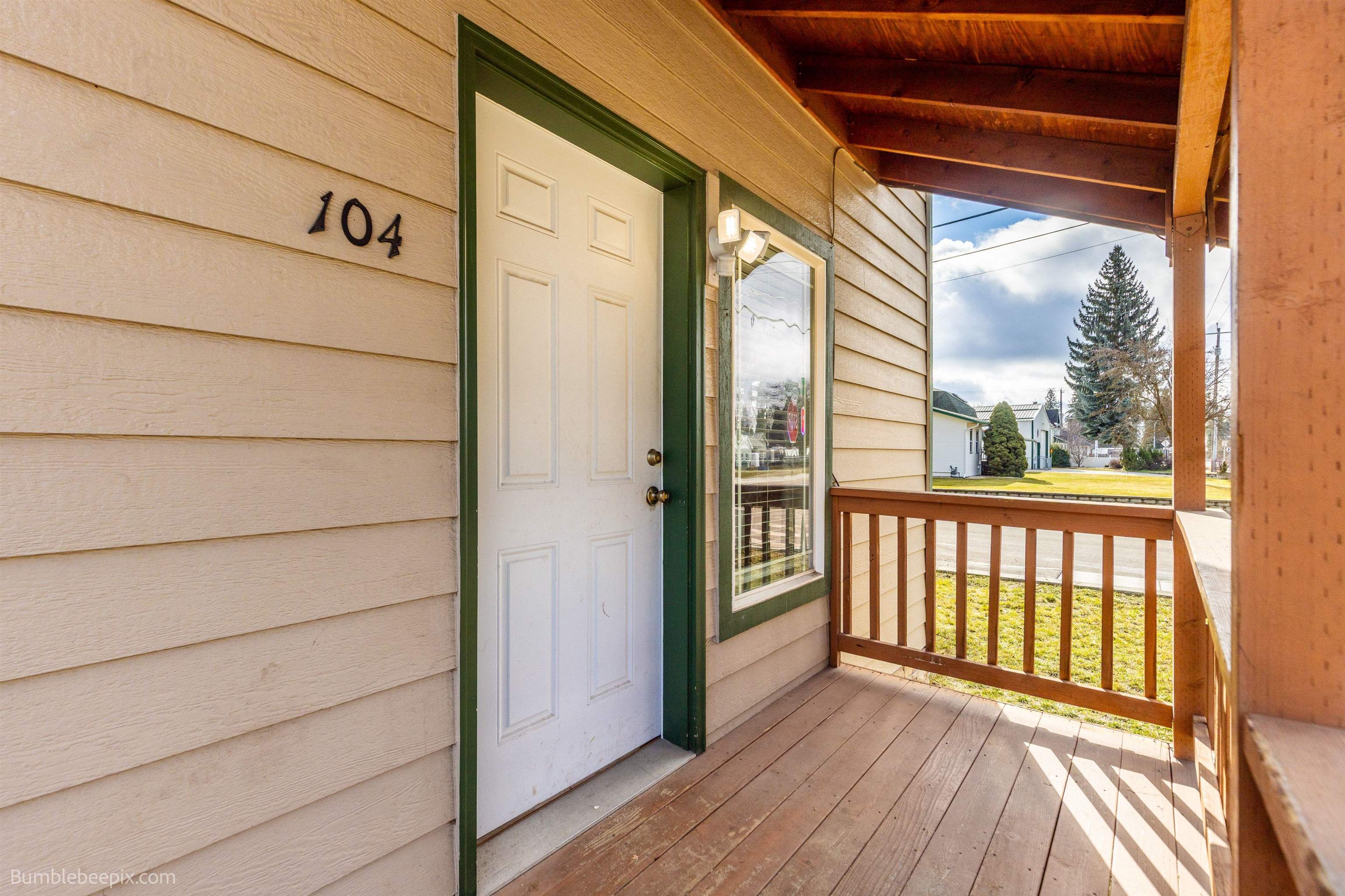 104 N Colville Rd - Photo 18