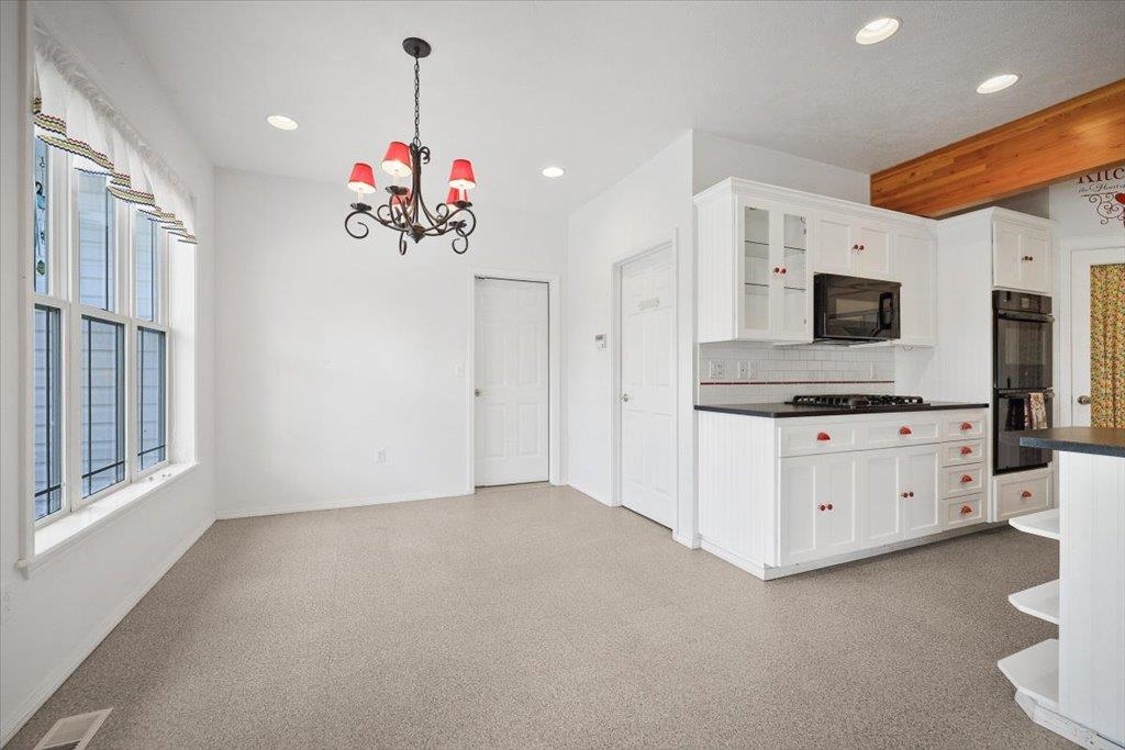 8704 N MALVERN Rd - Photo 9