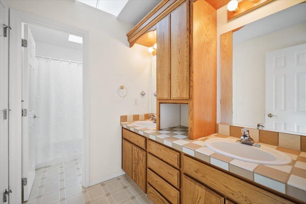 8704 N MALVERN Rd - Photo 22