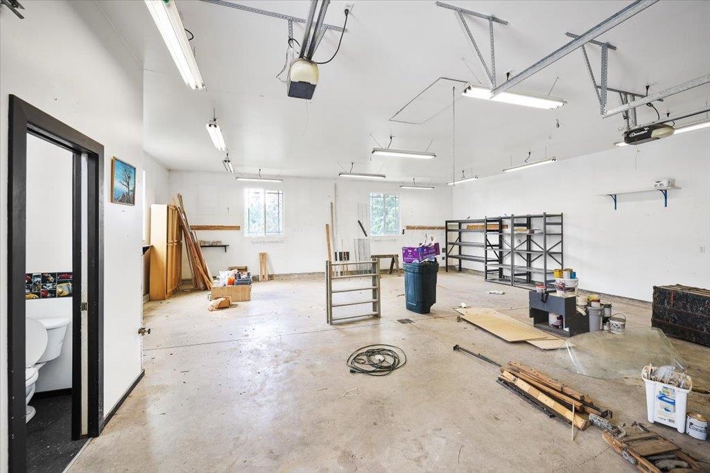 8704 N MALVERN Rd - Photo 35