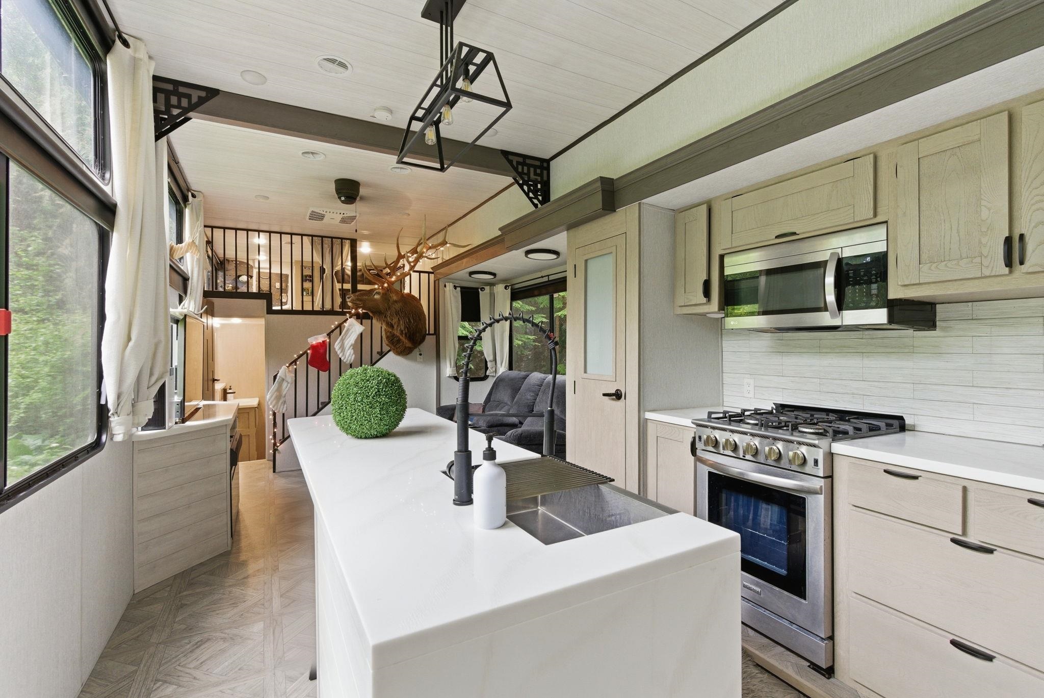 8657 Spring Valley Rd - Photo 5
