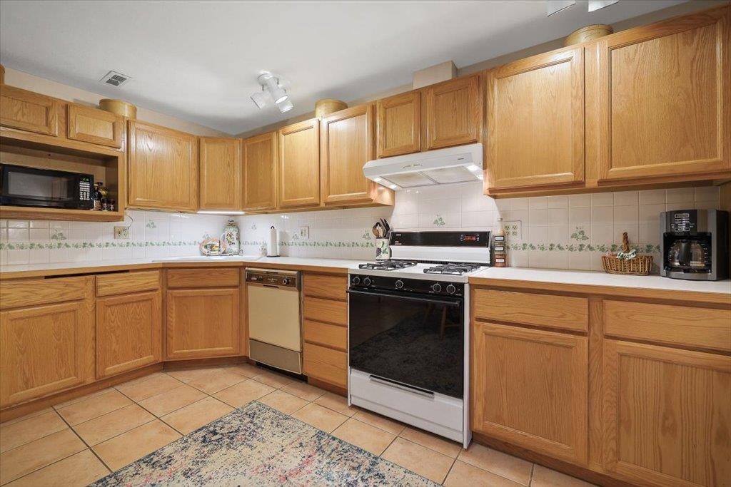 10808 E 47th Ave - Photo 25