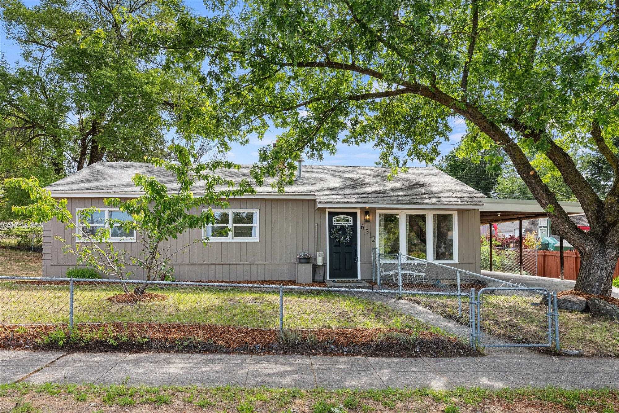 6212 N Assembly St - Photo 1