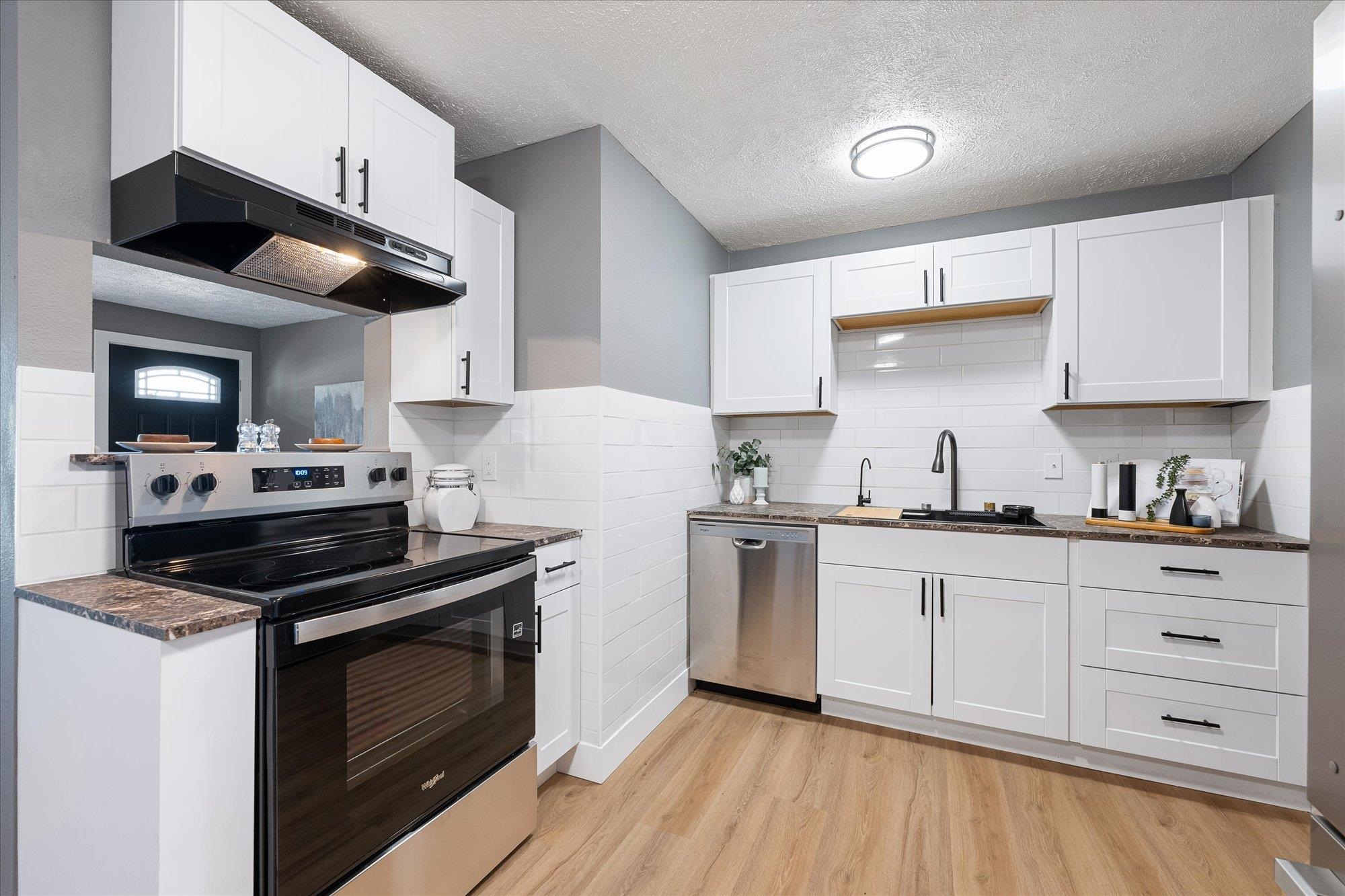 6212 N Assembly St - Photo 6