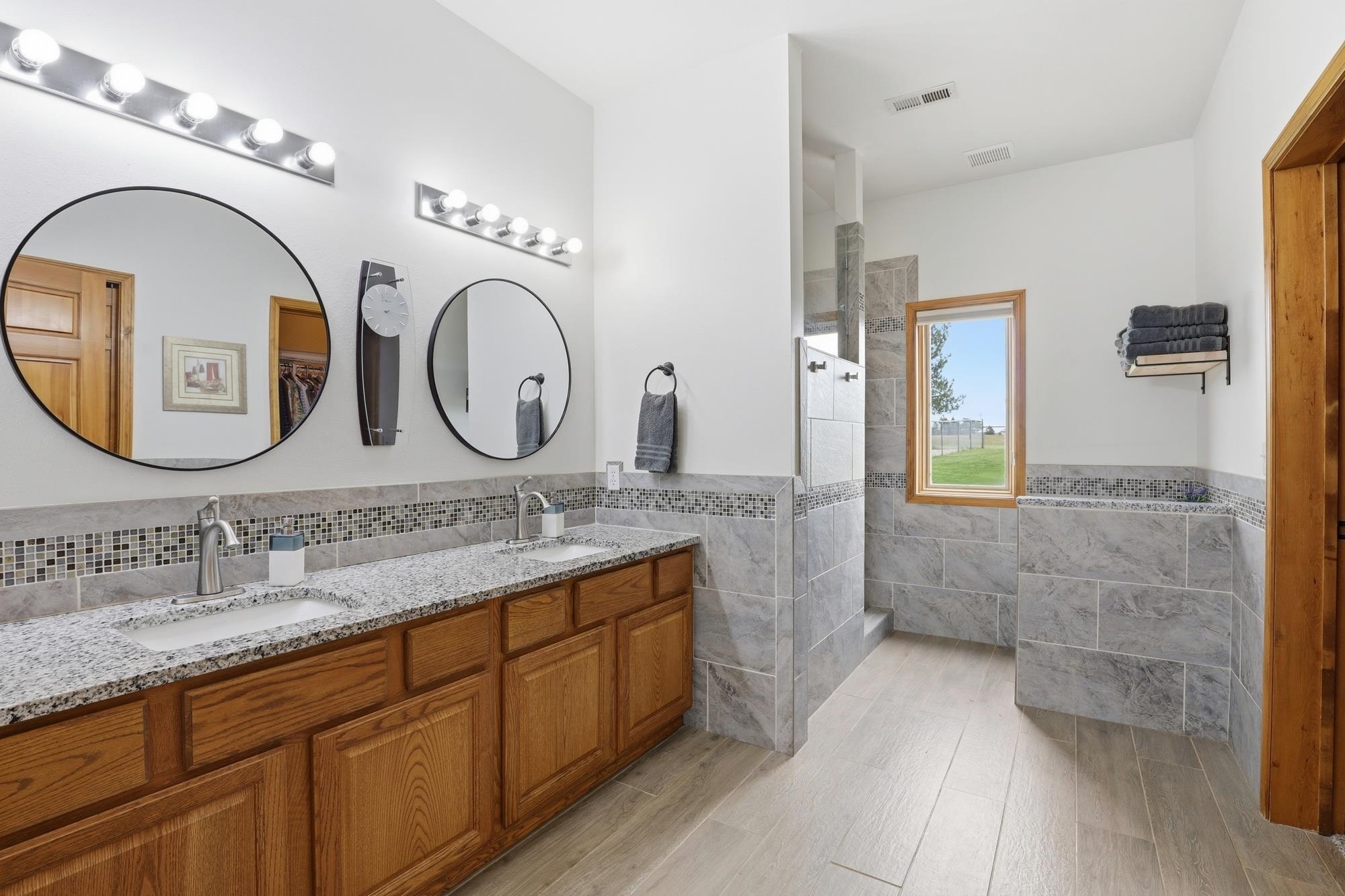 814 N High Desert Dr - Photo 18