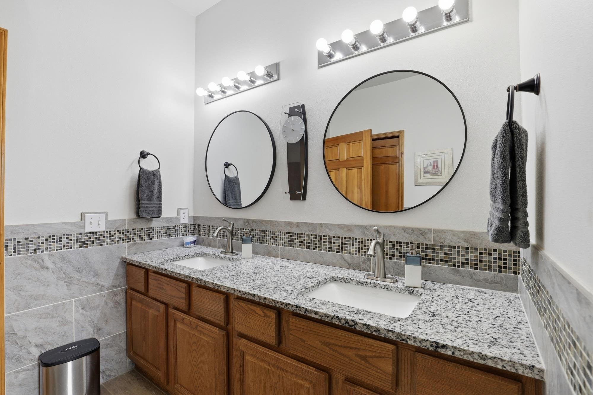 814 N High Desert Dr - Photo 20