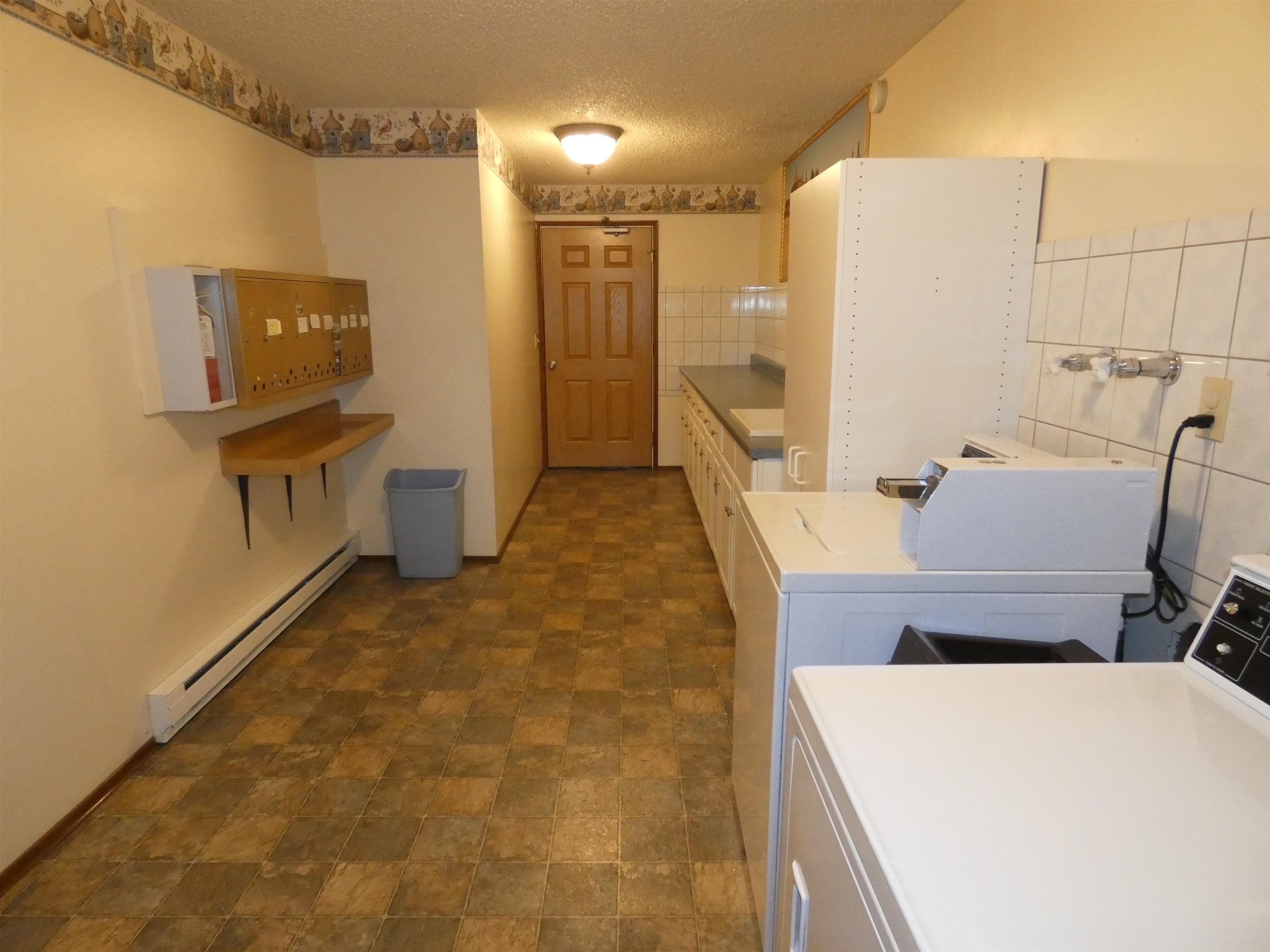 621 3rd St - Photo 13